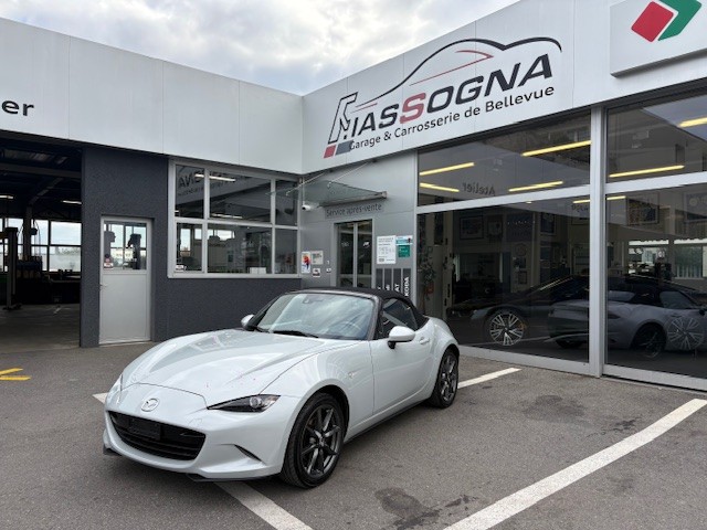 MAZDA MX-5 2.0 Revolution-showroom-element-3