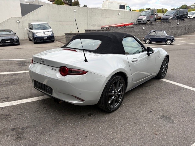 MAZDA MX-5 2.0 Revolution-showroom-element-2