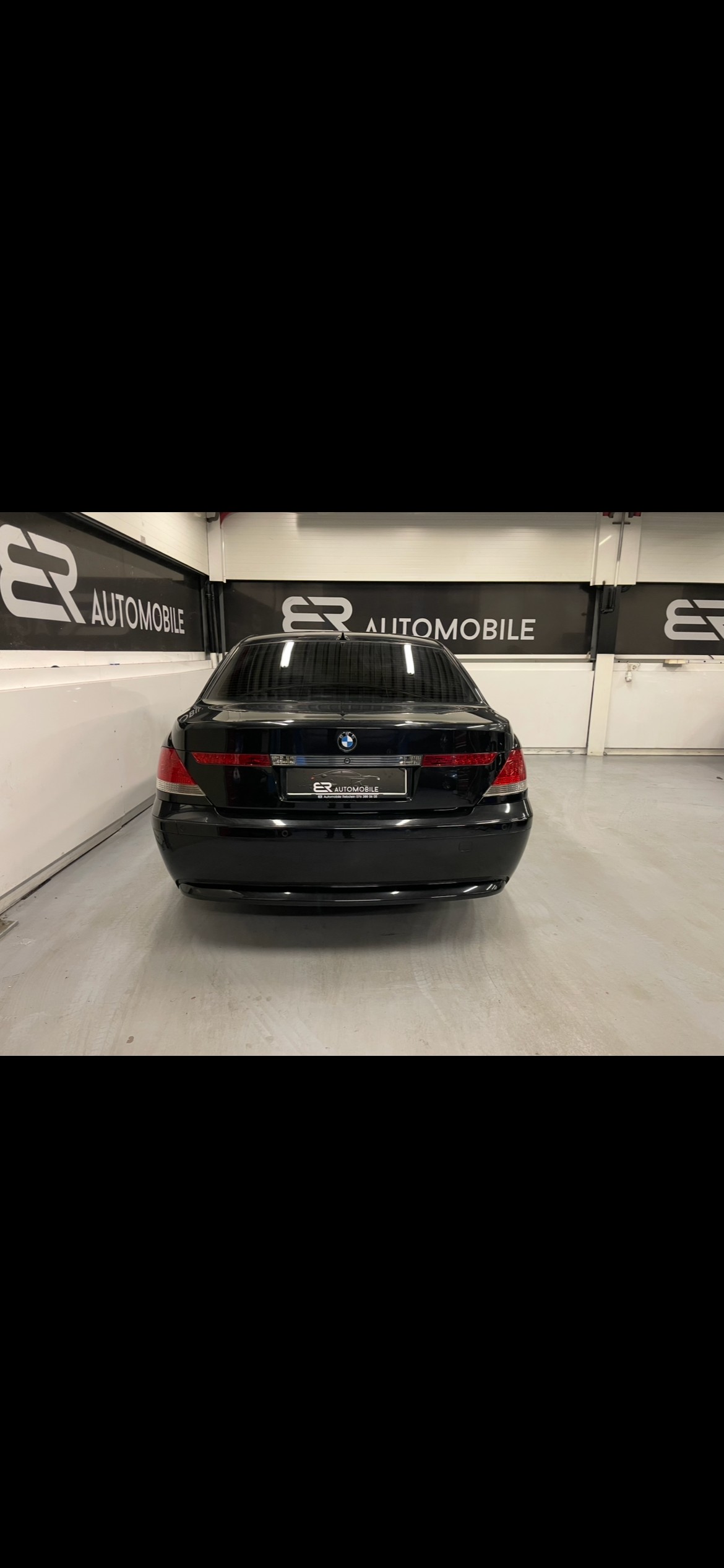 BMW 735i-image-3