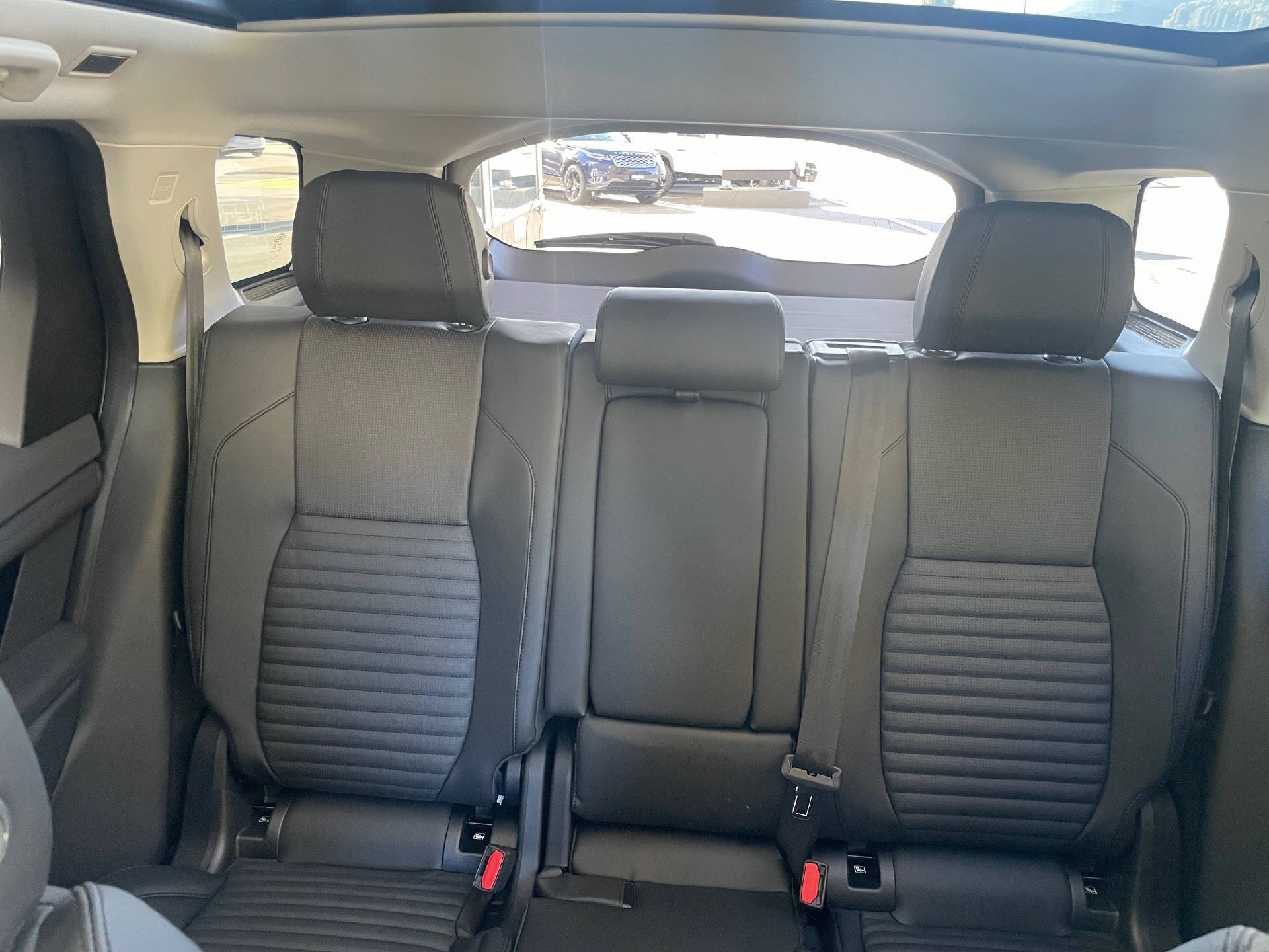 LAND ROVER Discovery Sport 2.0 D I4 200 S-image-21