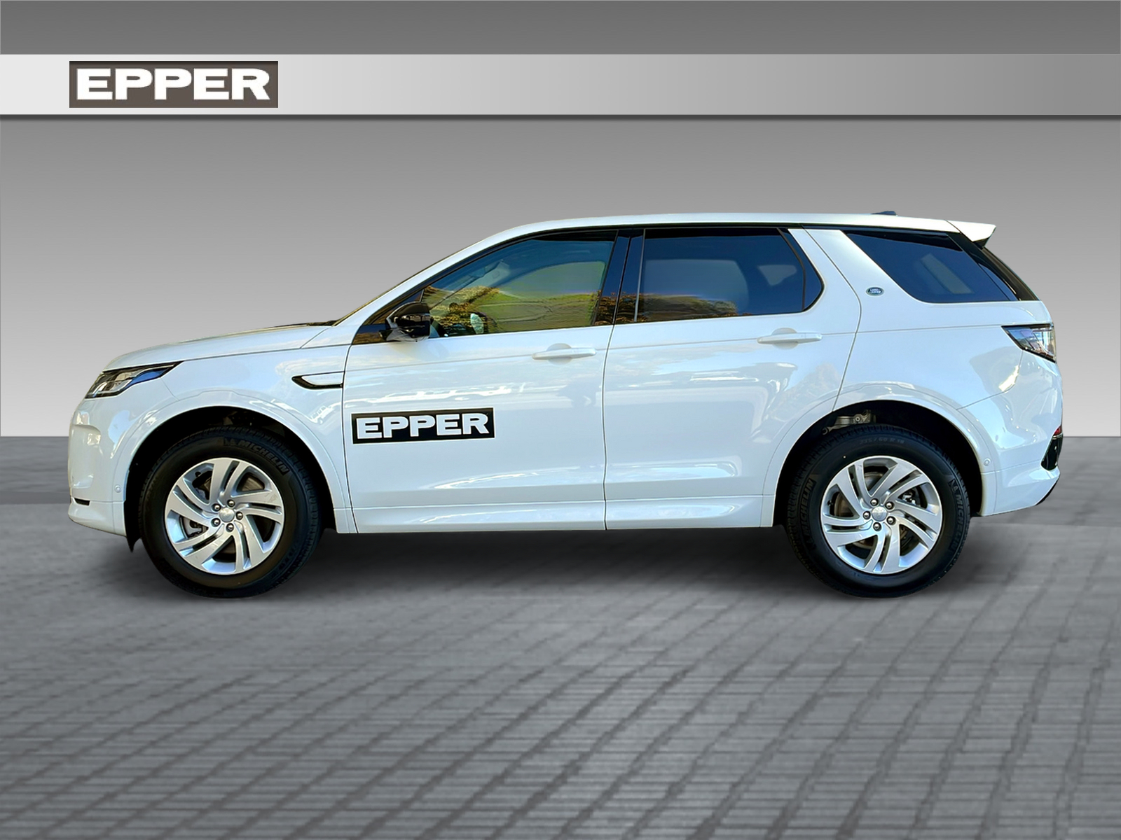 LAND ROVER Discovery Sport 2.0 D I4 200 S-showroom-element-1