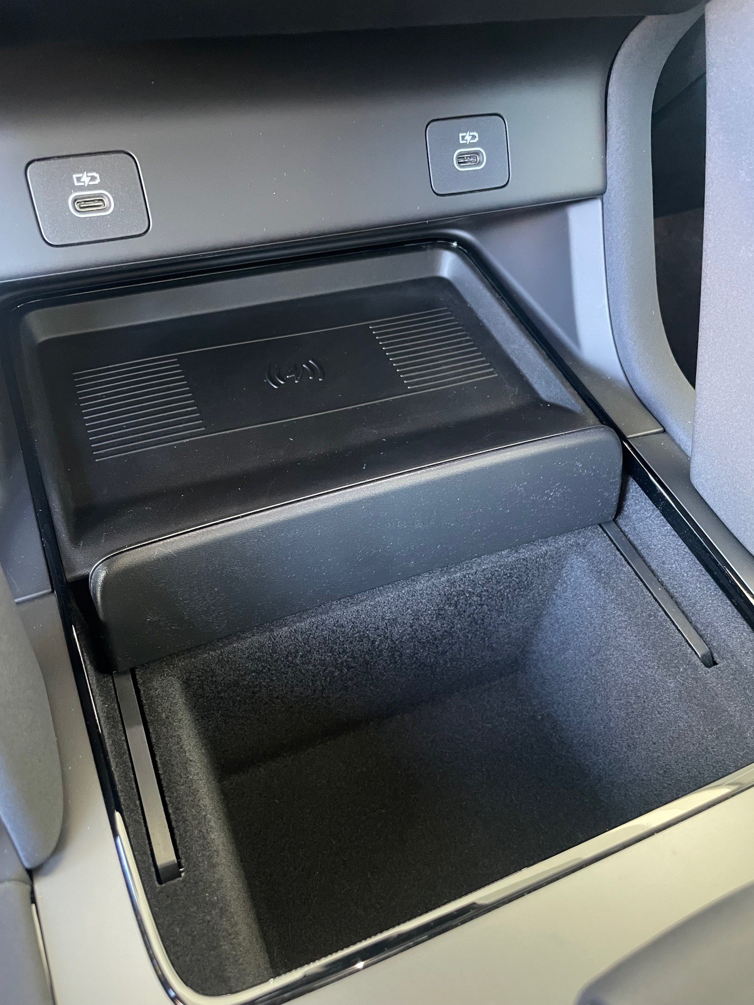 LAND ROVER Discovery Sport 2.0 D I4 200 S-image-18