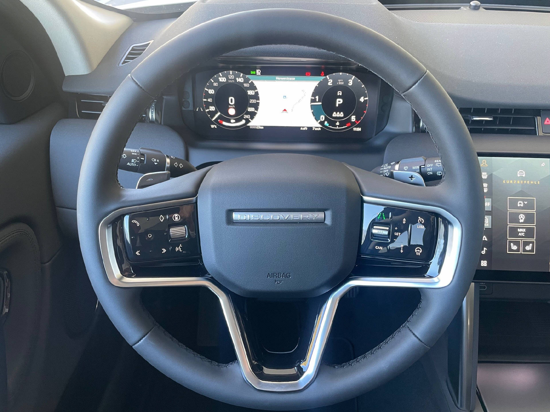 LAND ROVER Discovery Sport 2.0 D I4 200 S-image-6