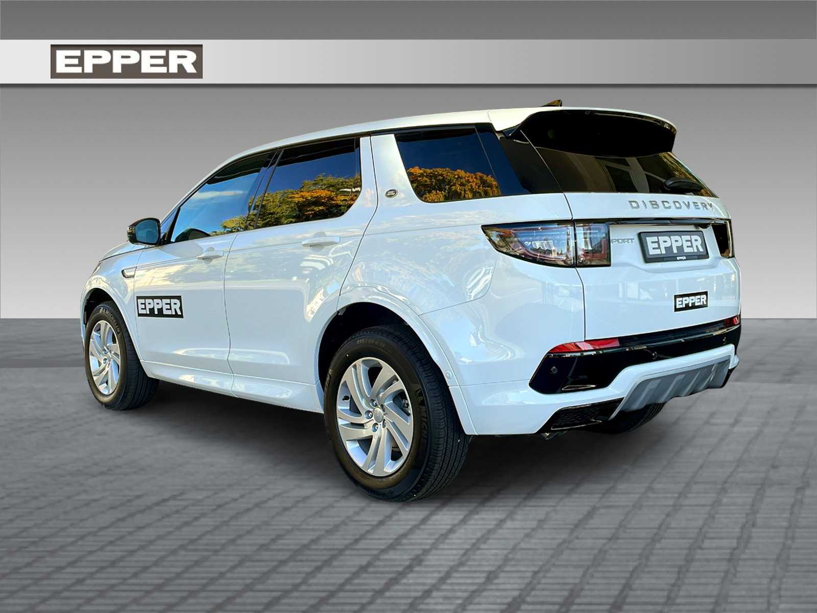 LAND ROVER Discovery Sport 2.0 D I4 200 S-showroom-element-2