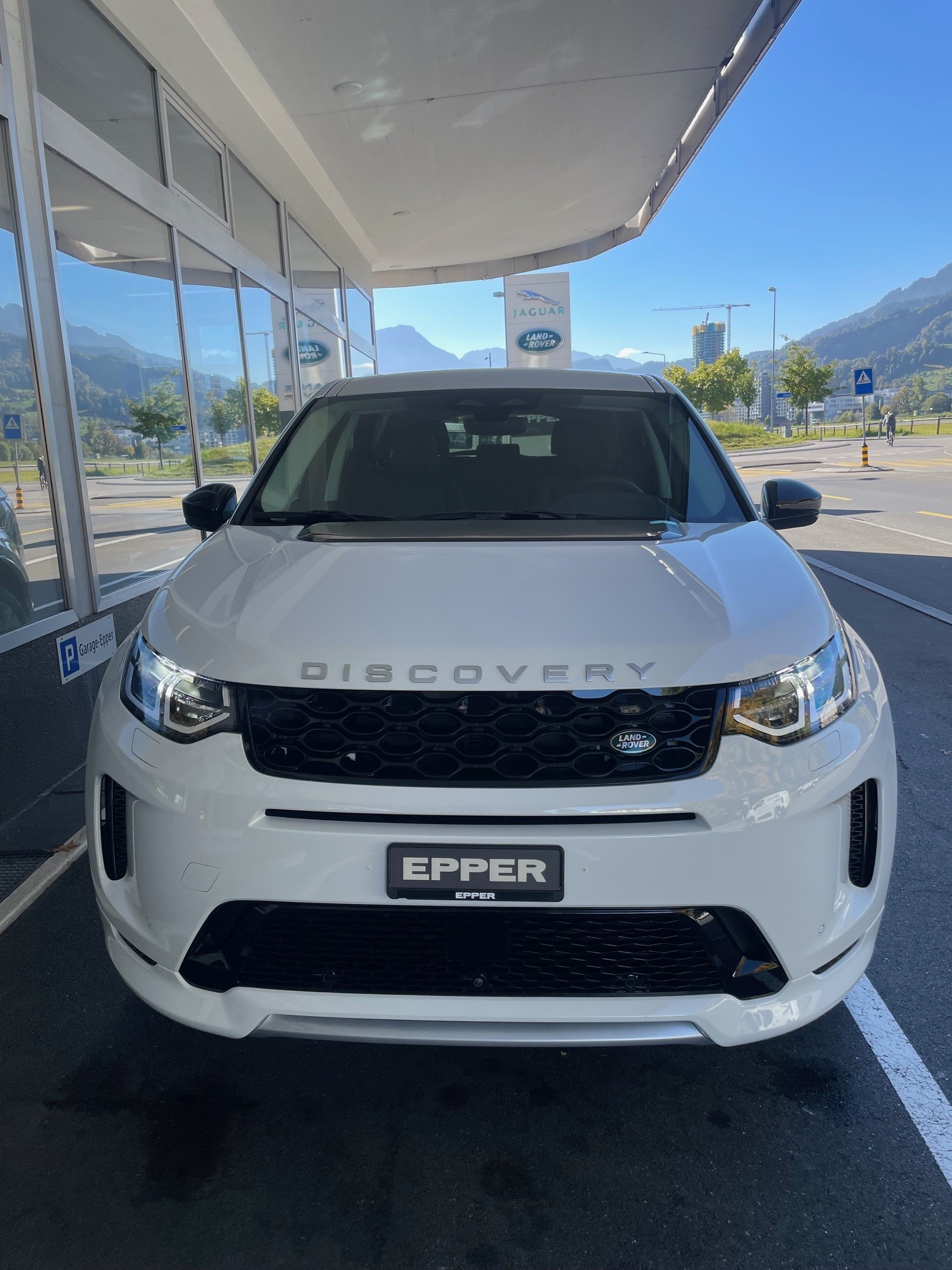LAND ROVER Discovery Sport 2.0 D I4 200 S-image-30