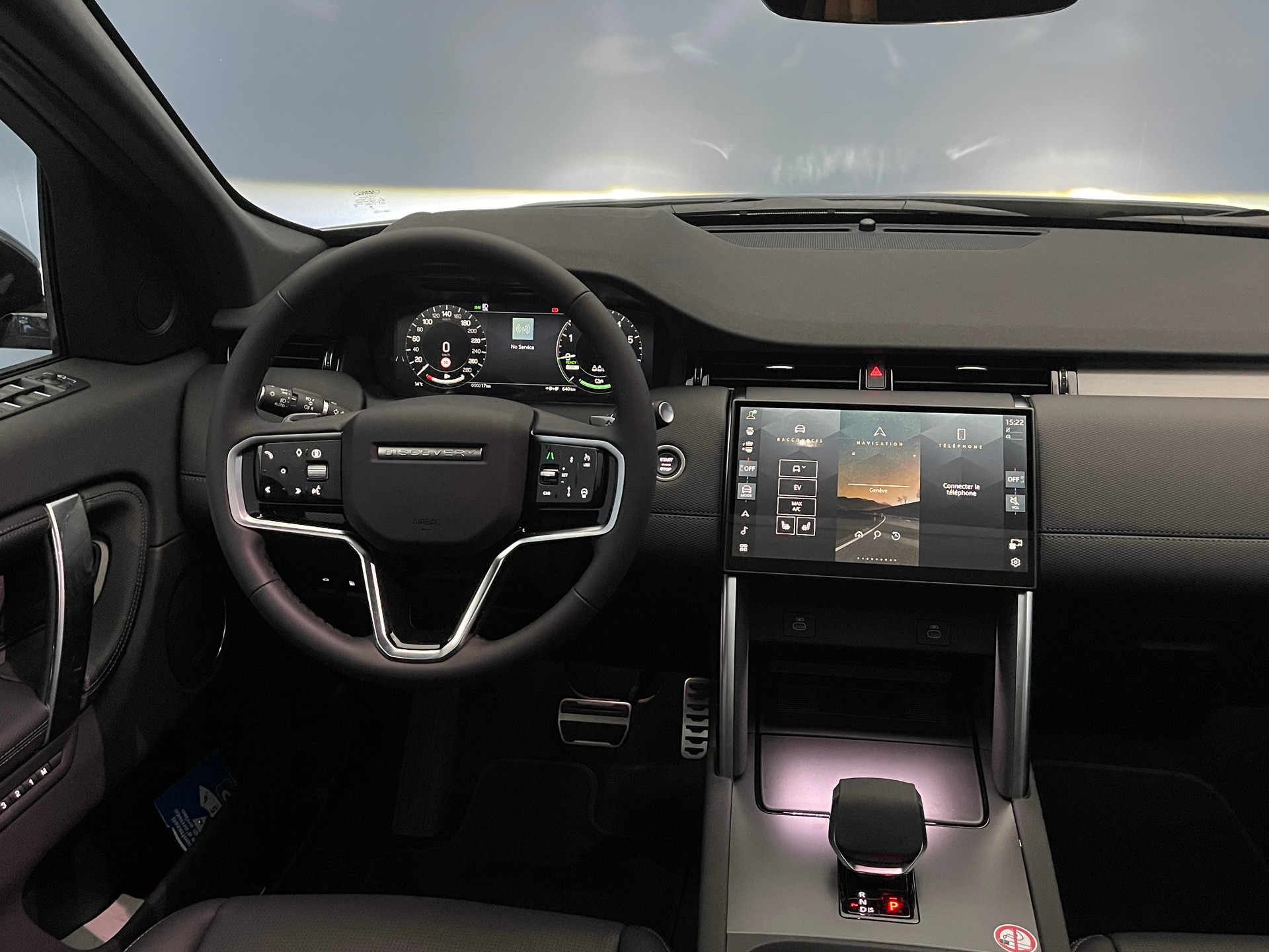 LAND ROVER Discovery Sport 1.5 T 270e Dynamic SE-image-5