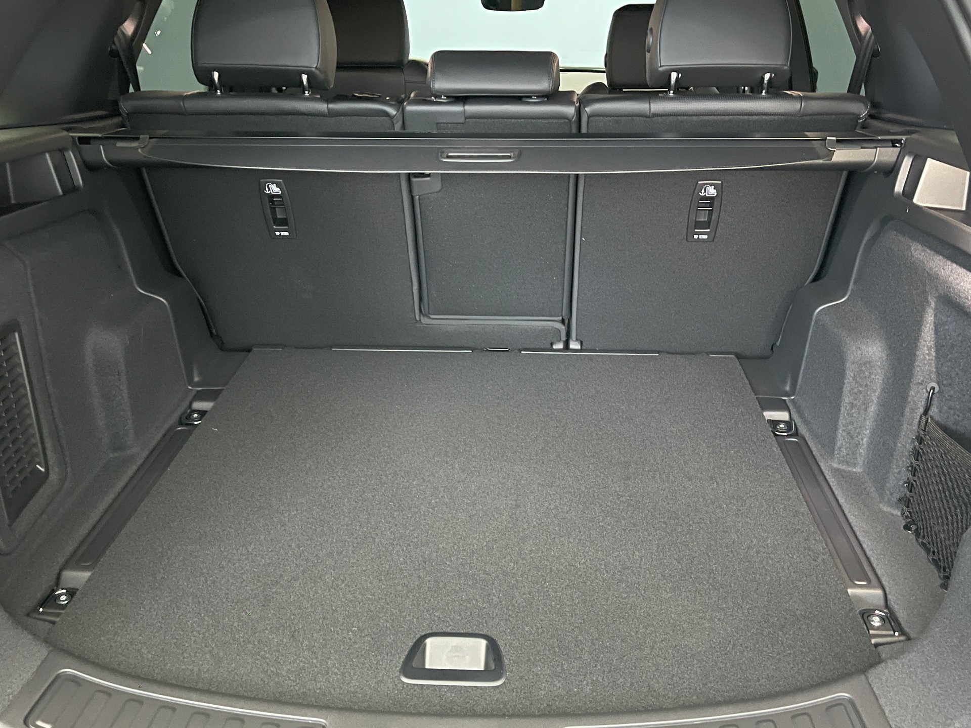 LAND ROVER Discovery Sport 1.5 T 270e Dynamic SE-image-9