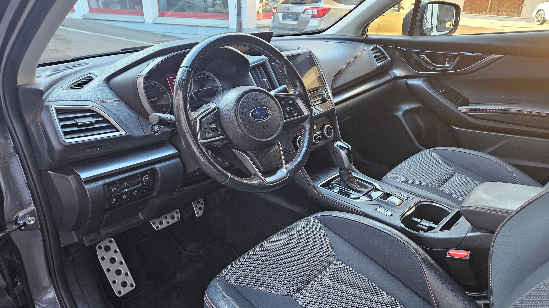 SUBARU XV 2.0 Swiss AWD Lineartronic-showroom-element-1