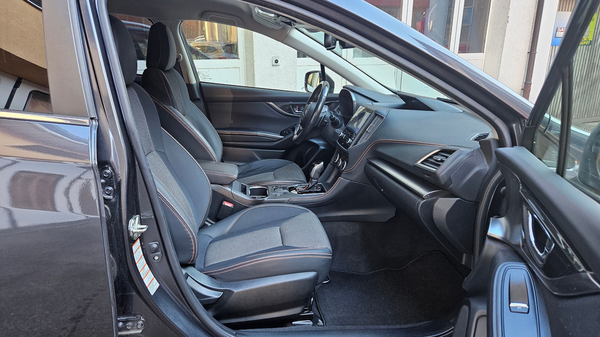 SUBARU XV 2.0 Swiss AWD Lineartronic-image-14