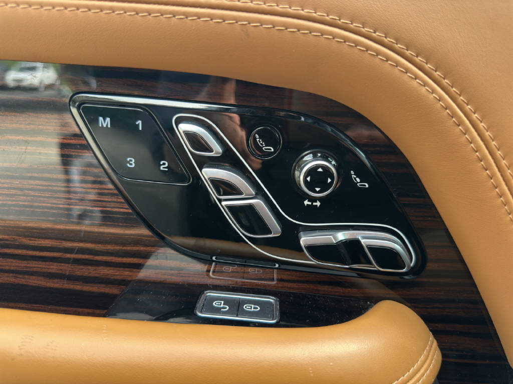 LAND ROVER Range Rover 5.0 V8 SC Autobiography-image-16