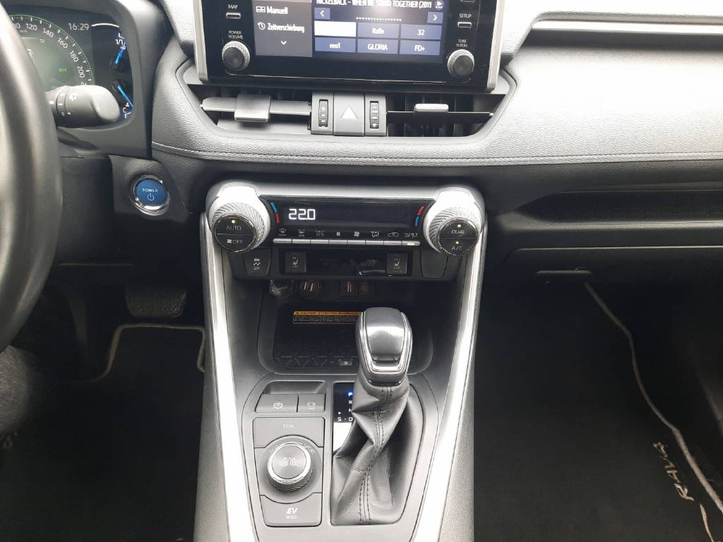TOYOTA RAV-4 2.5 HEV Trend-image-12