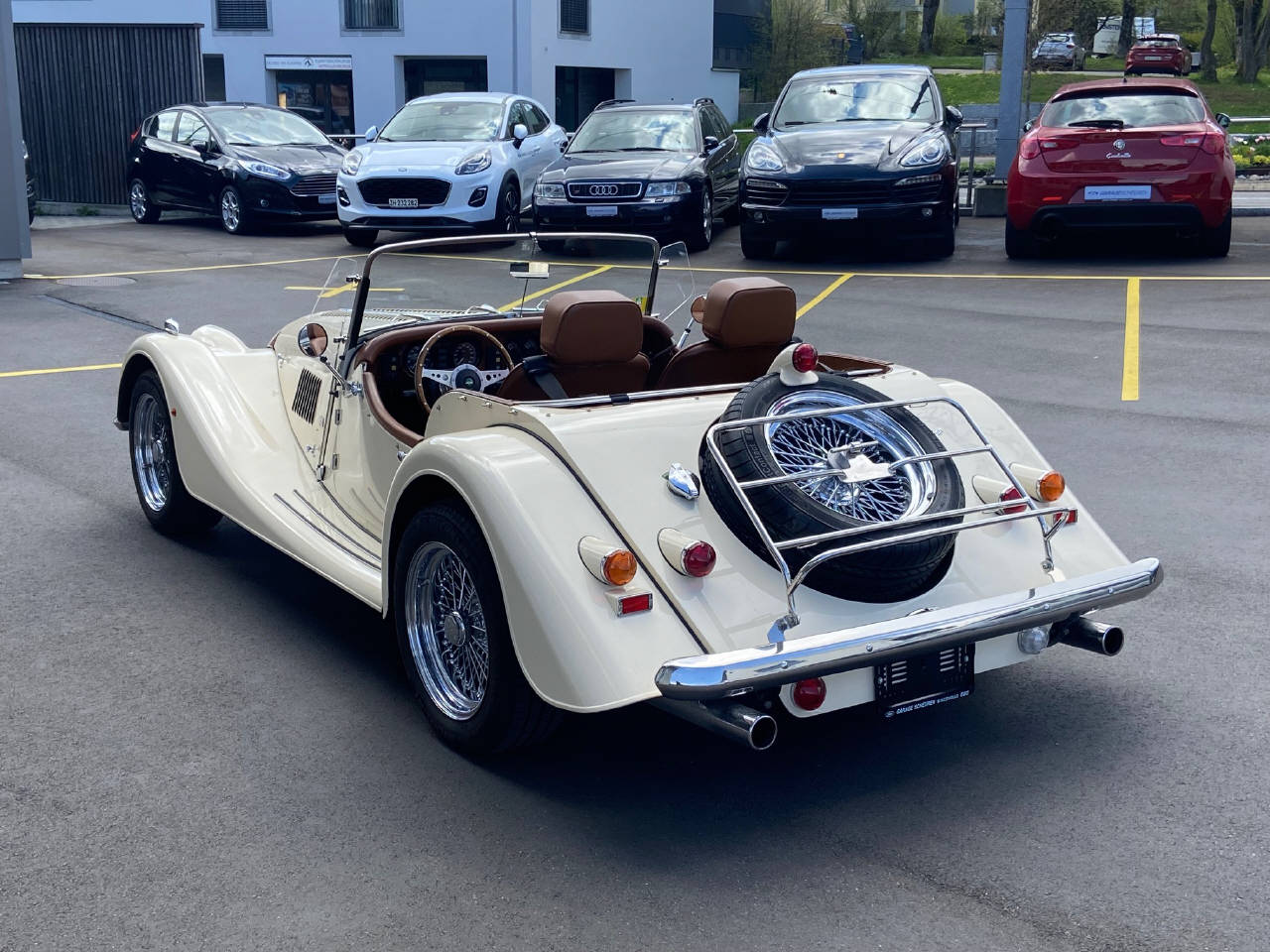 MORGAN PLUS 8-image-3