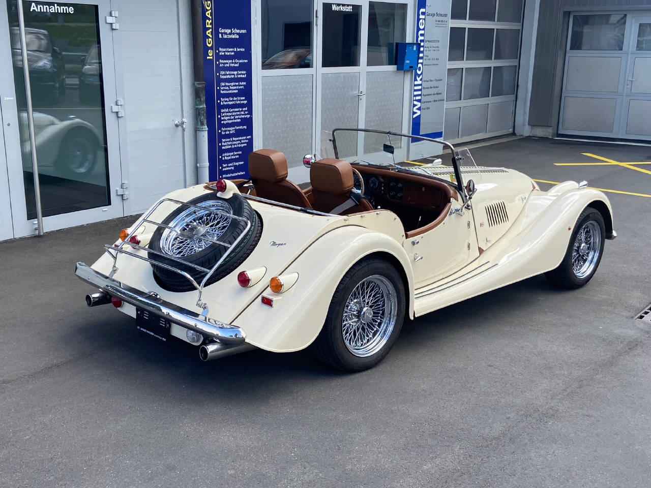 MORGAN PLUS 8-image-5