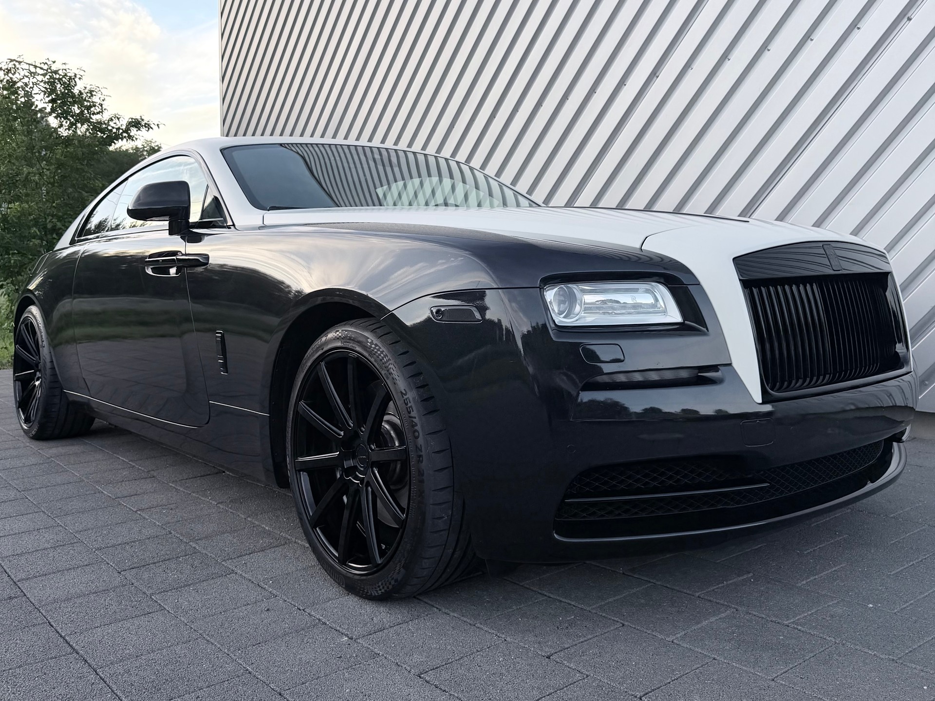 ROLLS-ROYCE Wraith 6.6 V12 Goodwood Bespoke-image-18