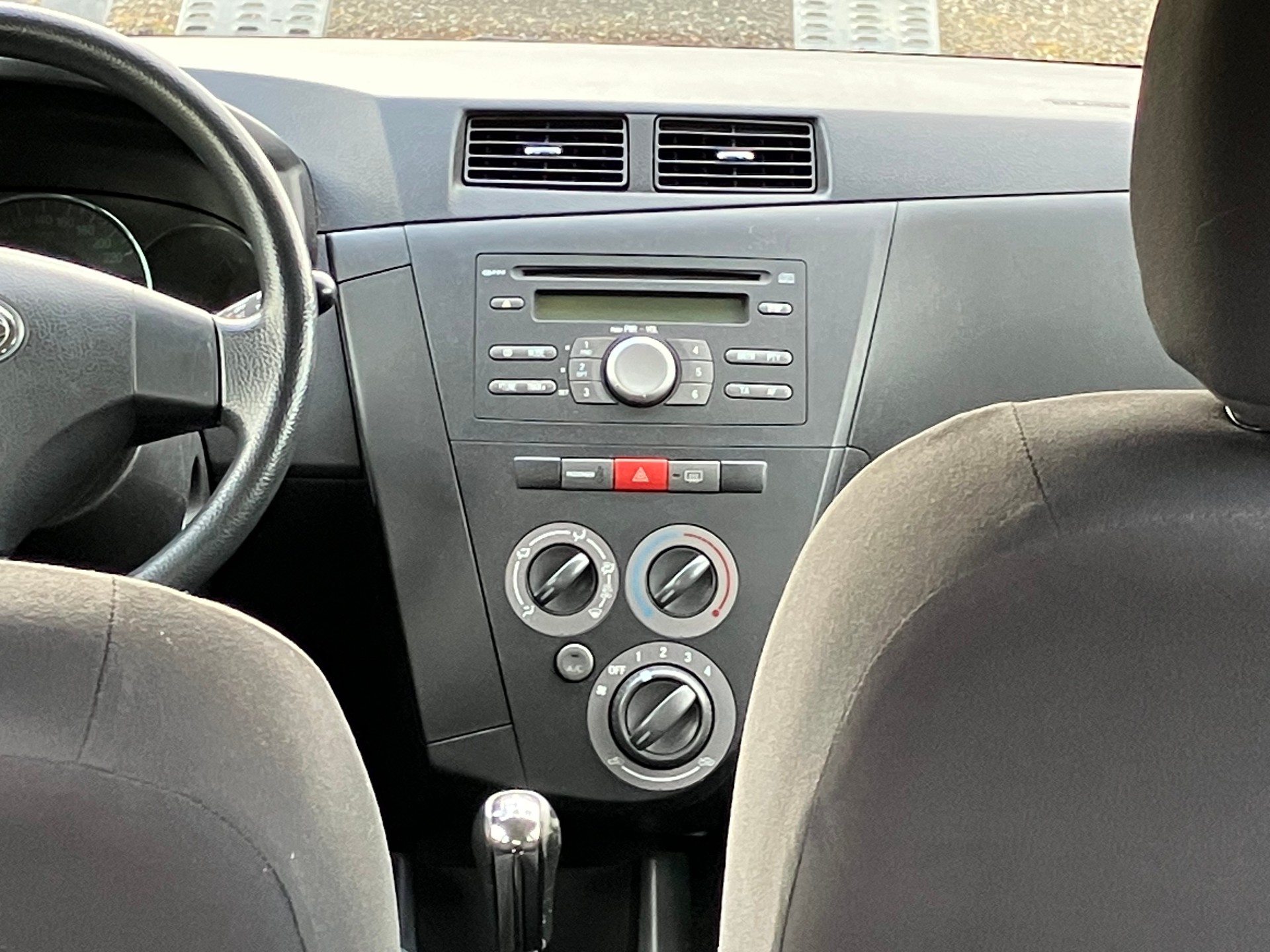 DAIHATSU Cuore 1.0 SX-image-4