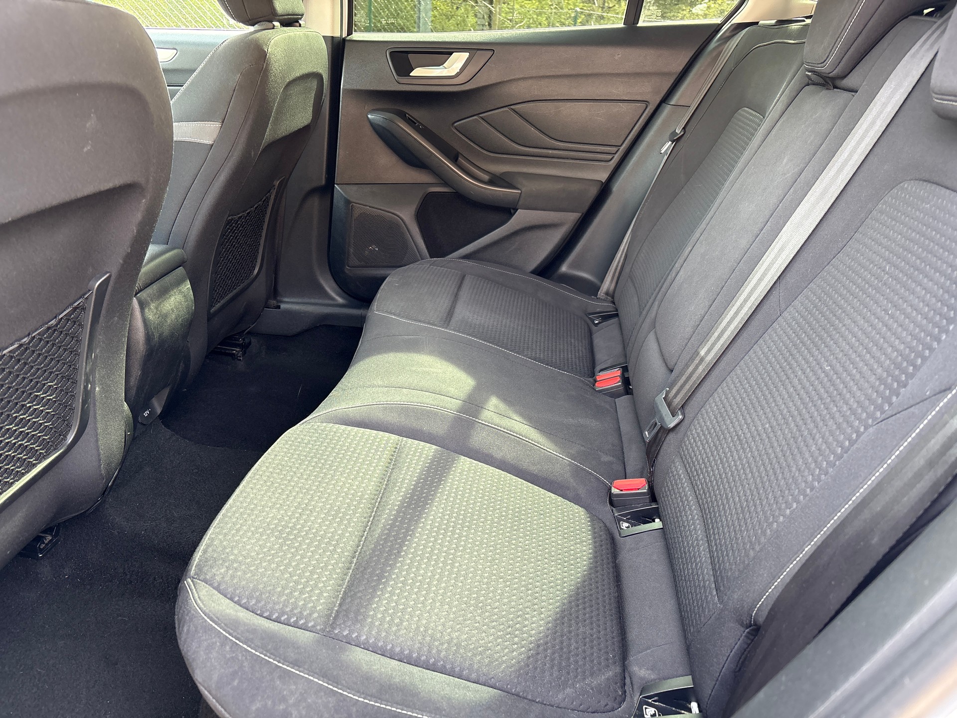 FORD Focus 1.0 SCTi Trend+ Automatic-image-7