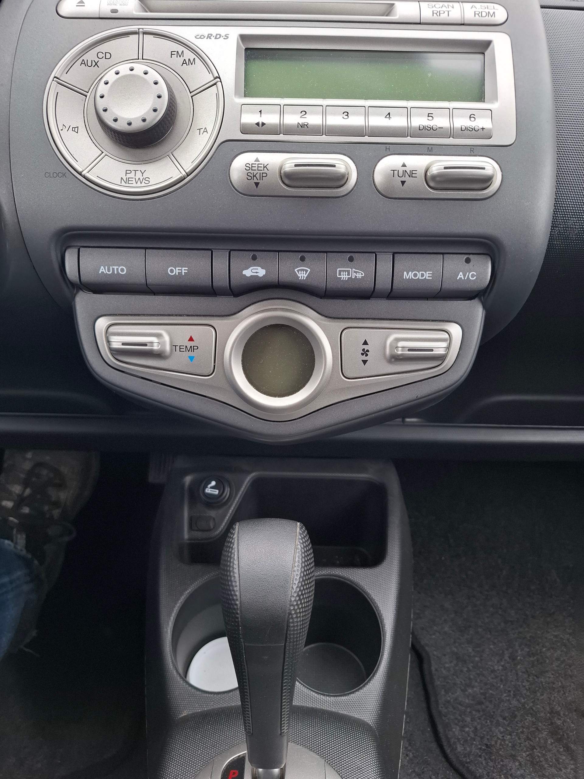HONDA Jazz 1.4i Sport-image-8