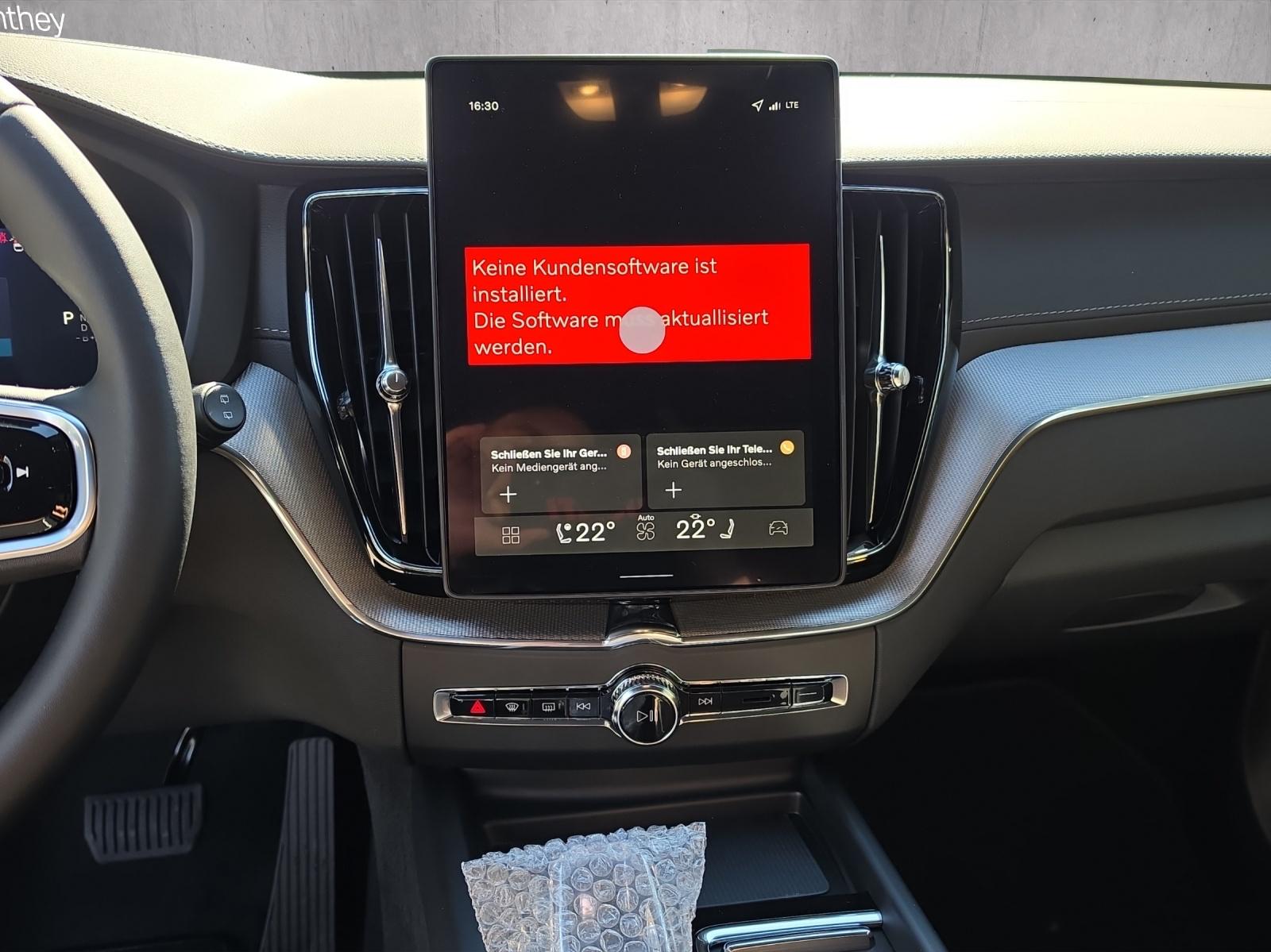 VOLVO XC60 T8 eAWD PluginHybrid Polestar Geartronic-image-11