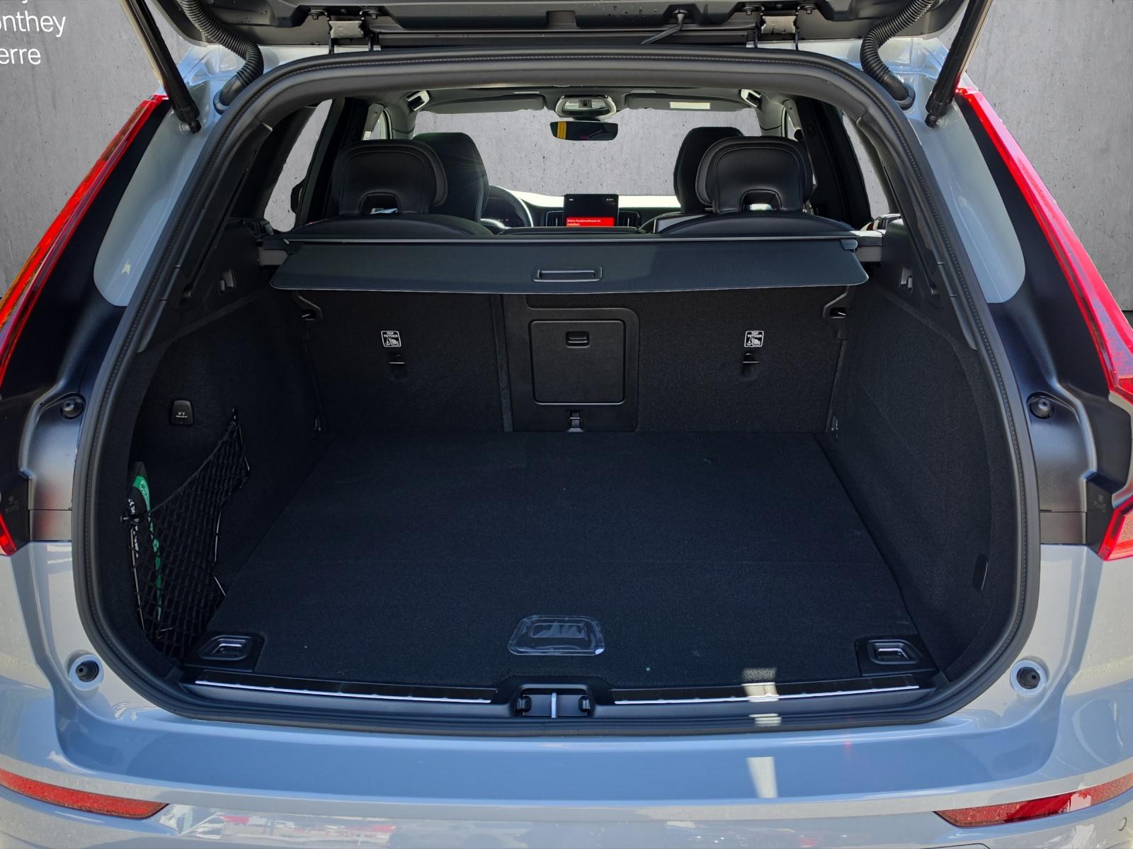 VOLVO XC60 T8 eAWD PluginHybrid Polestar Geartronic-image-16