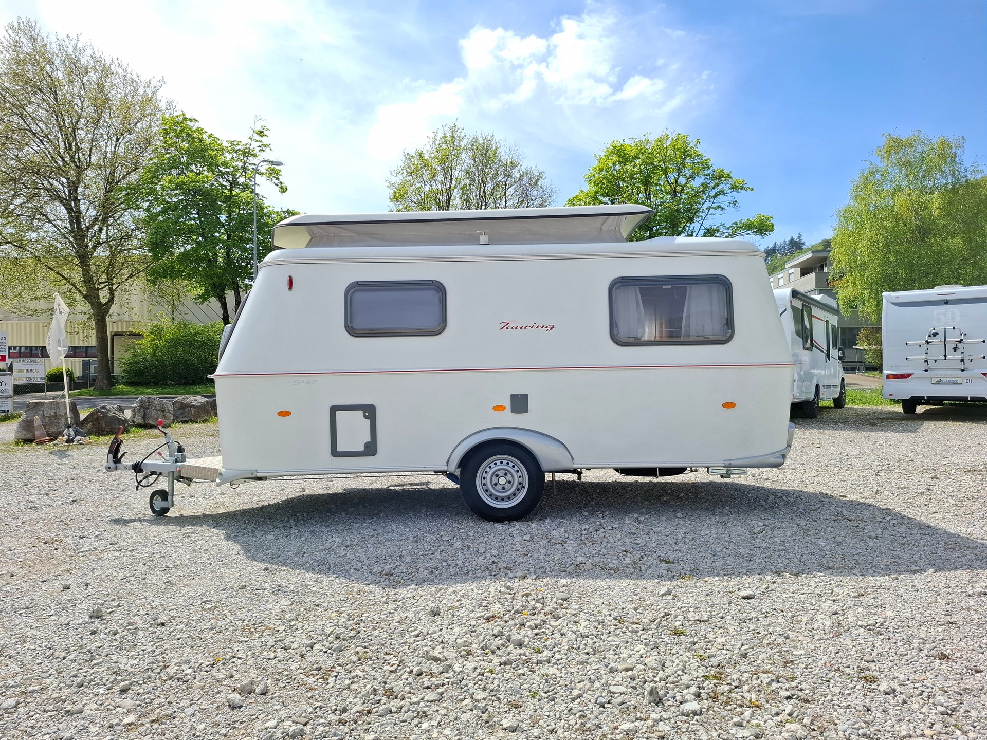 ERIBA Troll 542 GT - Kultwohnwagen mit Längsbett!-image-6