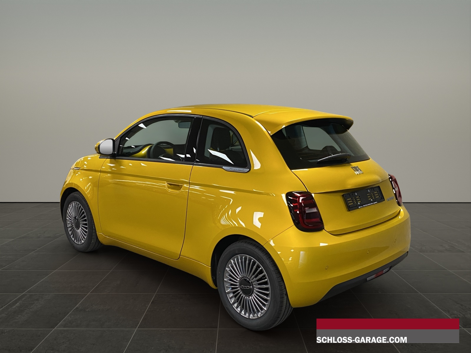 FIAT 500 1.0 Hybrid Torino-showroom-element-3