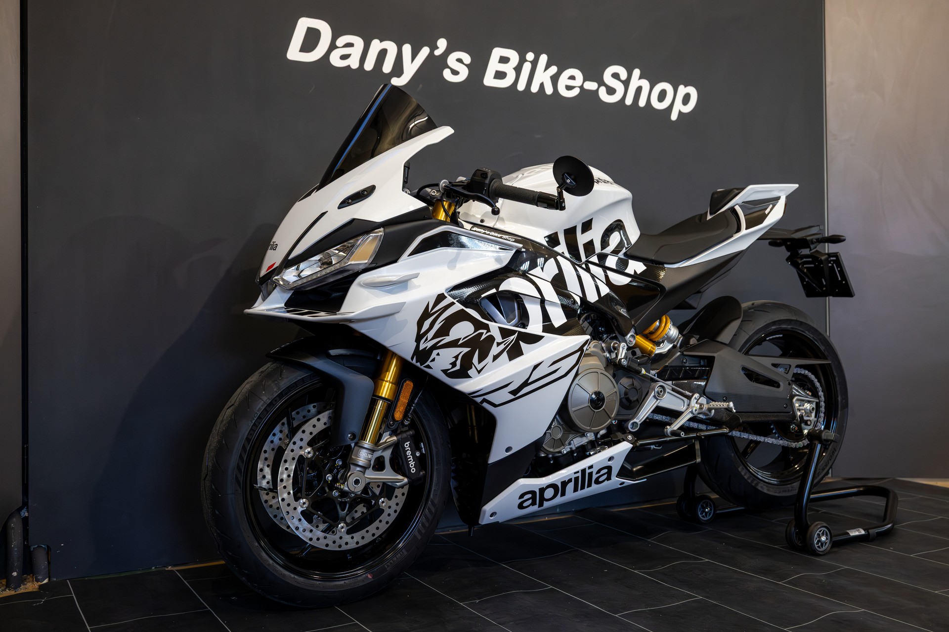 APRILIA RS 660 white Lion Factory E5+ (35kW)-showroom-element-1