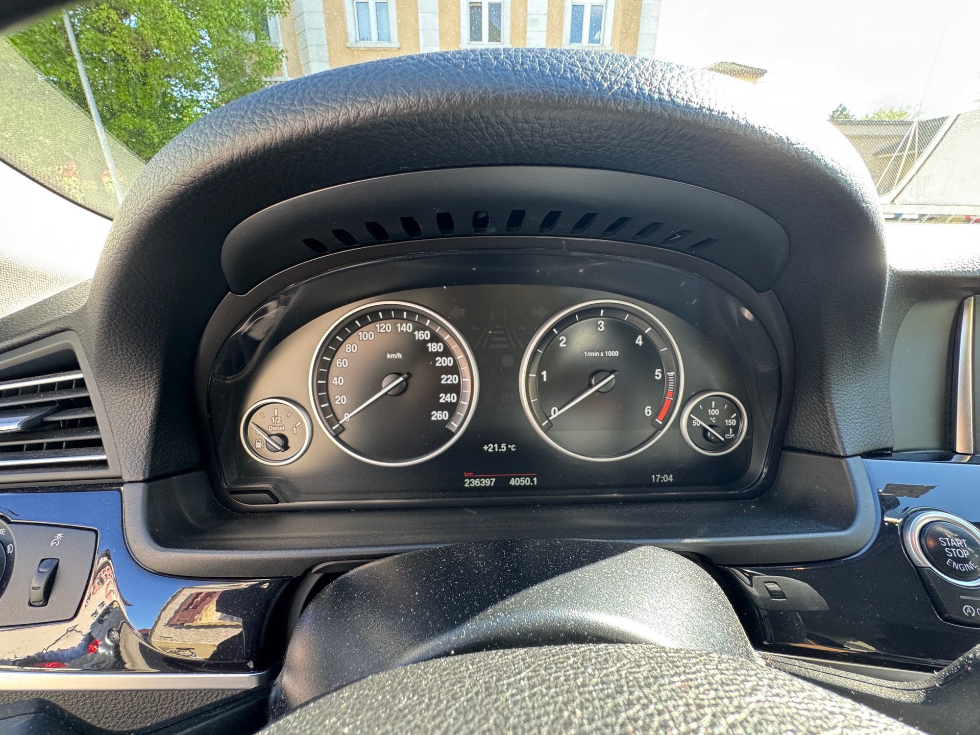 BMW 520d Touring xDrive Steptronic-image-19