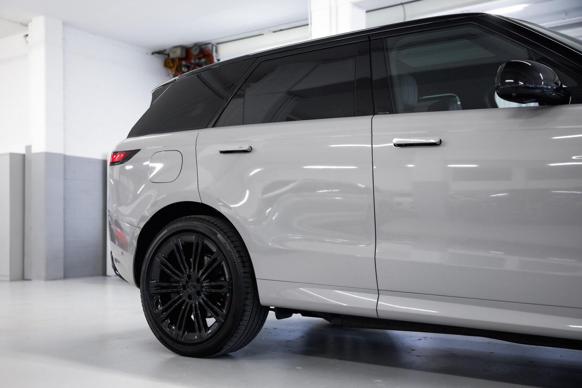 LAND ROVER Range Rover Sport P460e 3.0 Si6 PHEV Dynamic HSE Automatic *CH-FAHRZEUG*-image-12