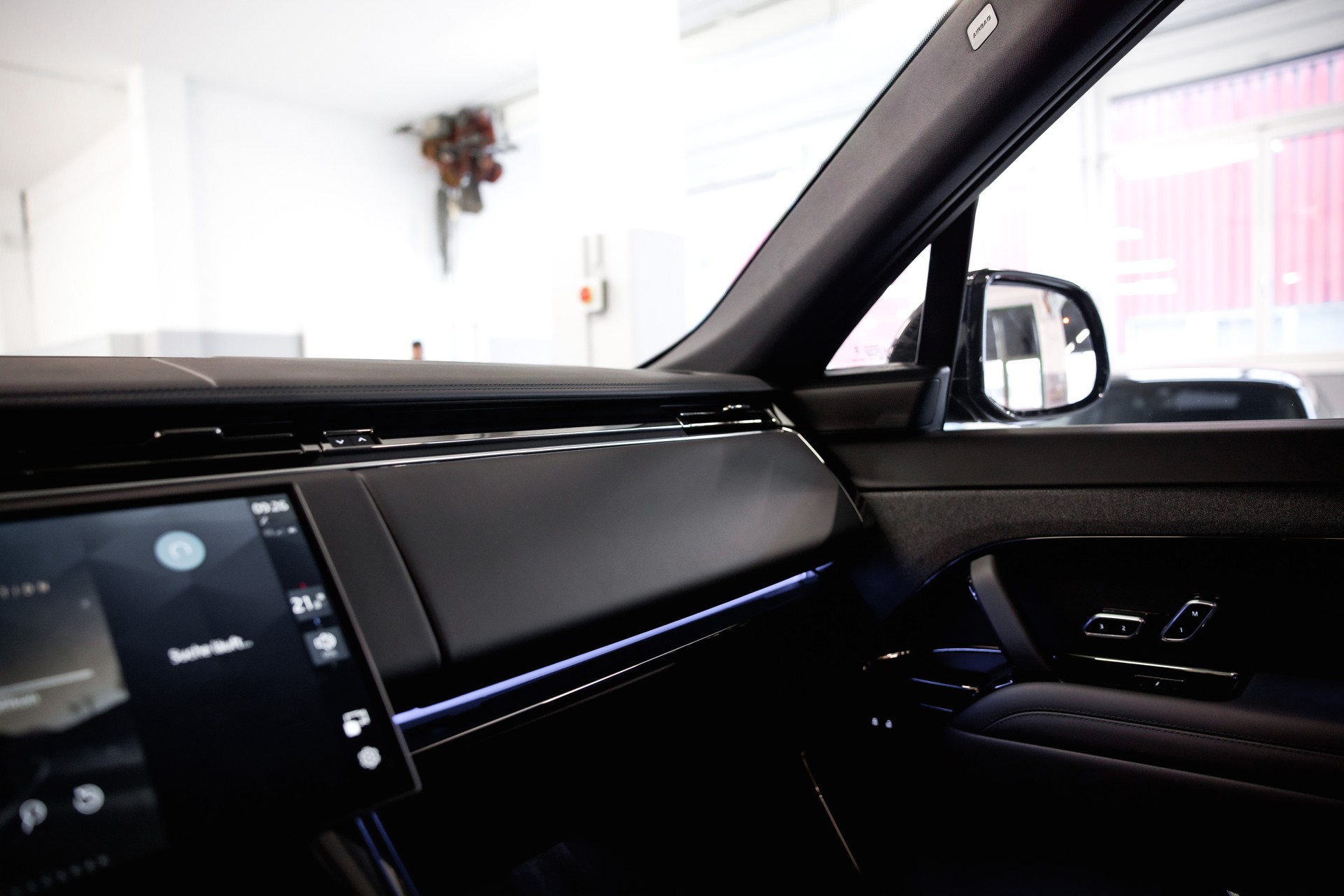 LAND ROVER Range Rover Sport P460e 3.0 Si6 PHEV Dynamic HSE Automatic *CH-FAHRZEUG*-image-28