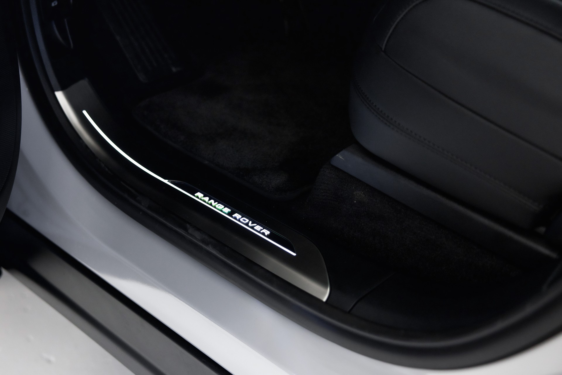 LAND ROVER Range Rover Sport P460e 3.0 Si6 PHEV Dynamic HSE Automatic *CH-FAHRZEUG*-image-26