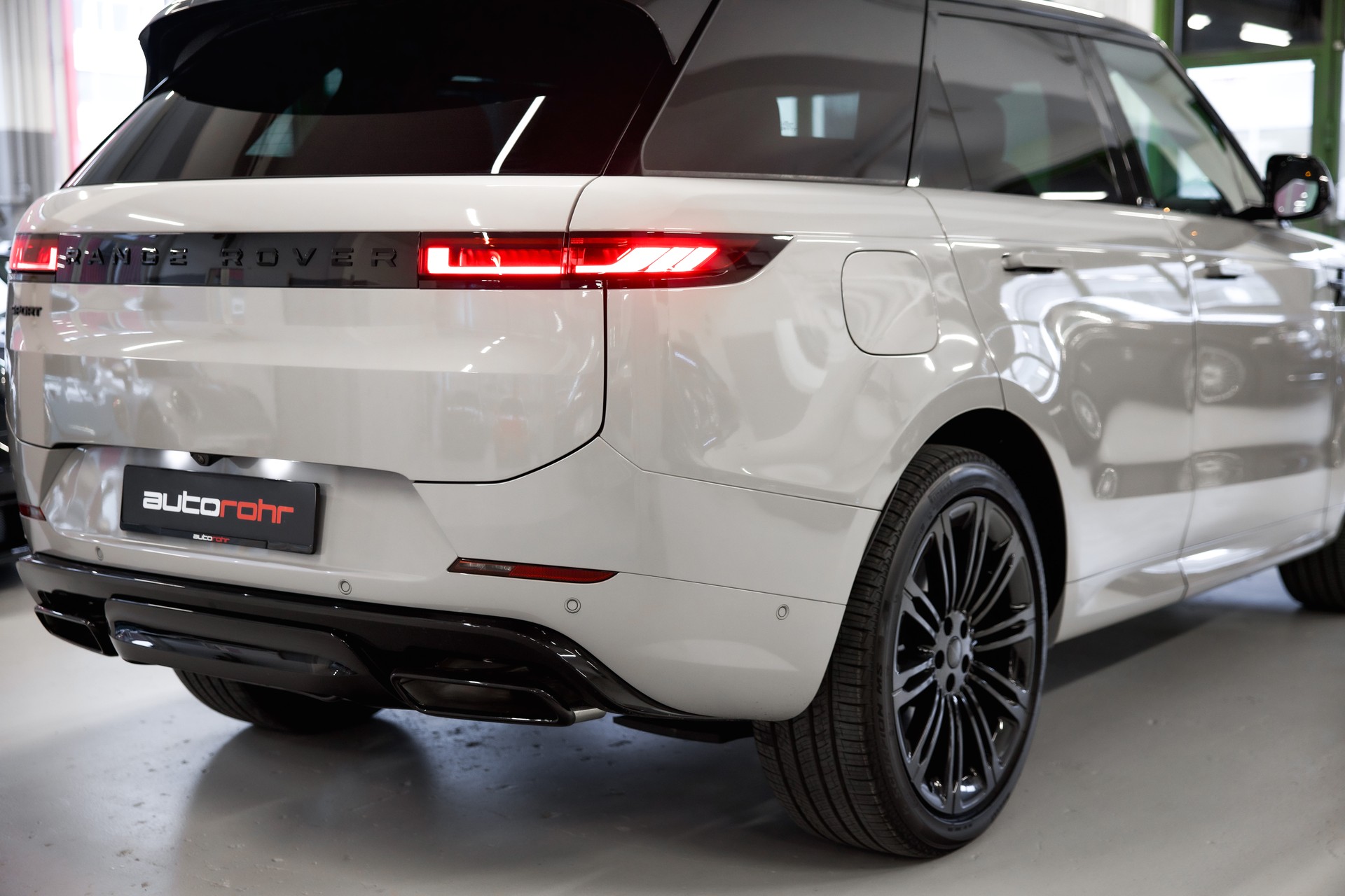 LAND ROVER Range Rover Sport P460e 3.0 Si6 PHEV Dynamic HSE Automatic *CH-FAHRZEUG*-image-13