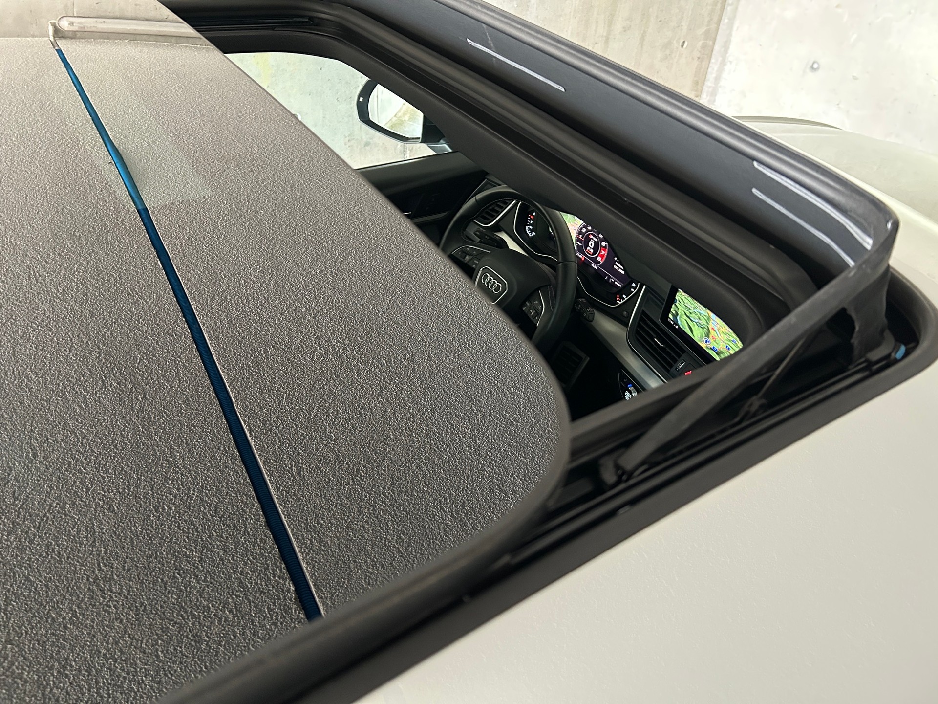 AUDI SQ5 3.0 TFSI quattro S-tronic-Schiebedach-el.Sitzverstellung-Luftfahrwerk-AHK-Virtual Cokpit-Adaptiver Tempomat-image-24