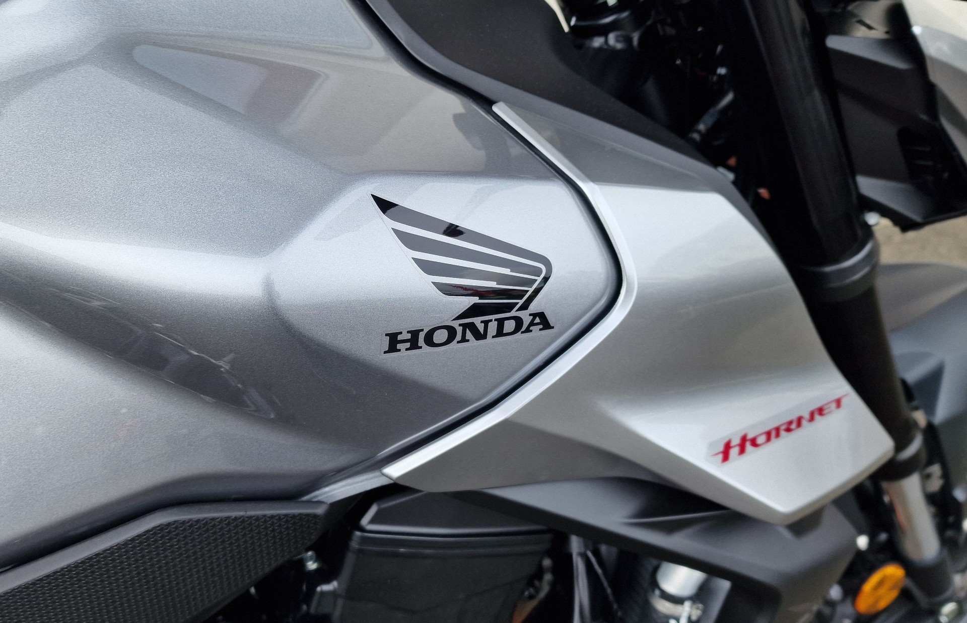 HONDA CB 750 Hornet - manuell-image-3