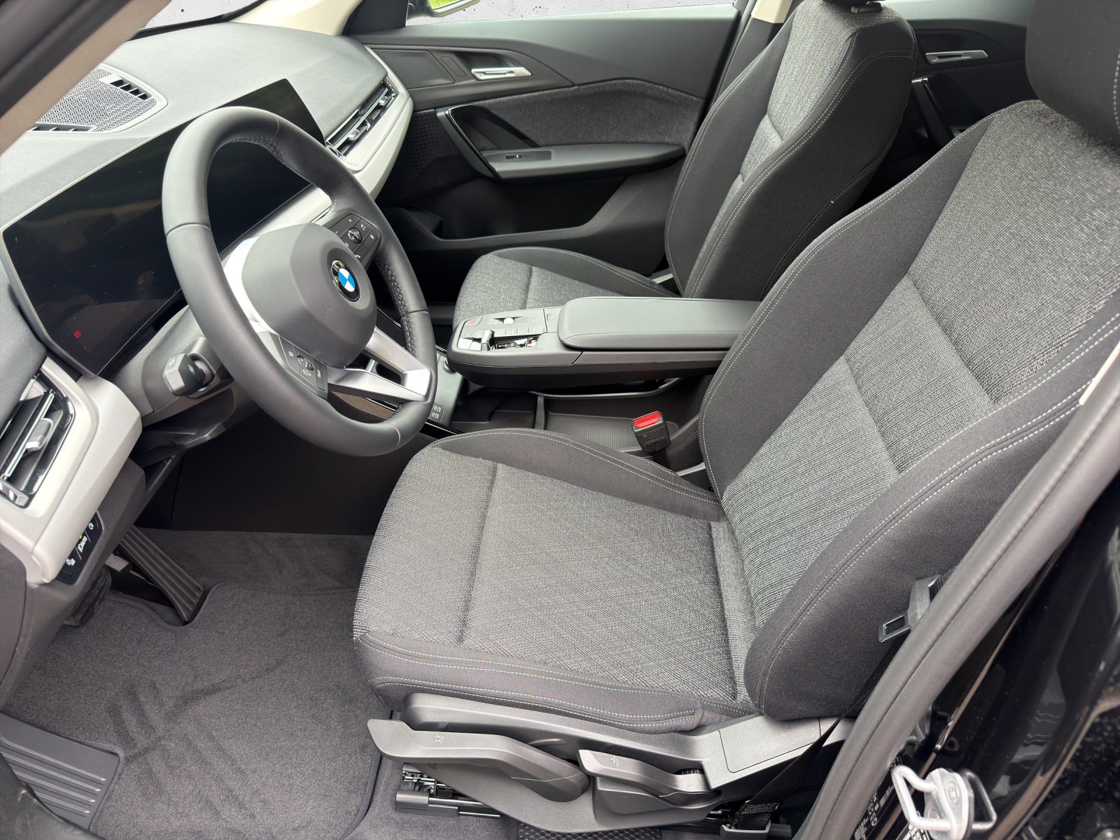 BMW X1 sDrive 18i-image-9