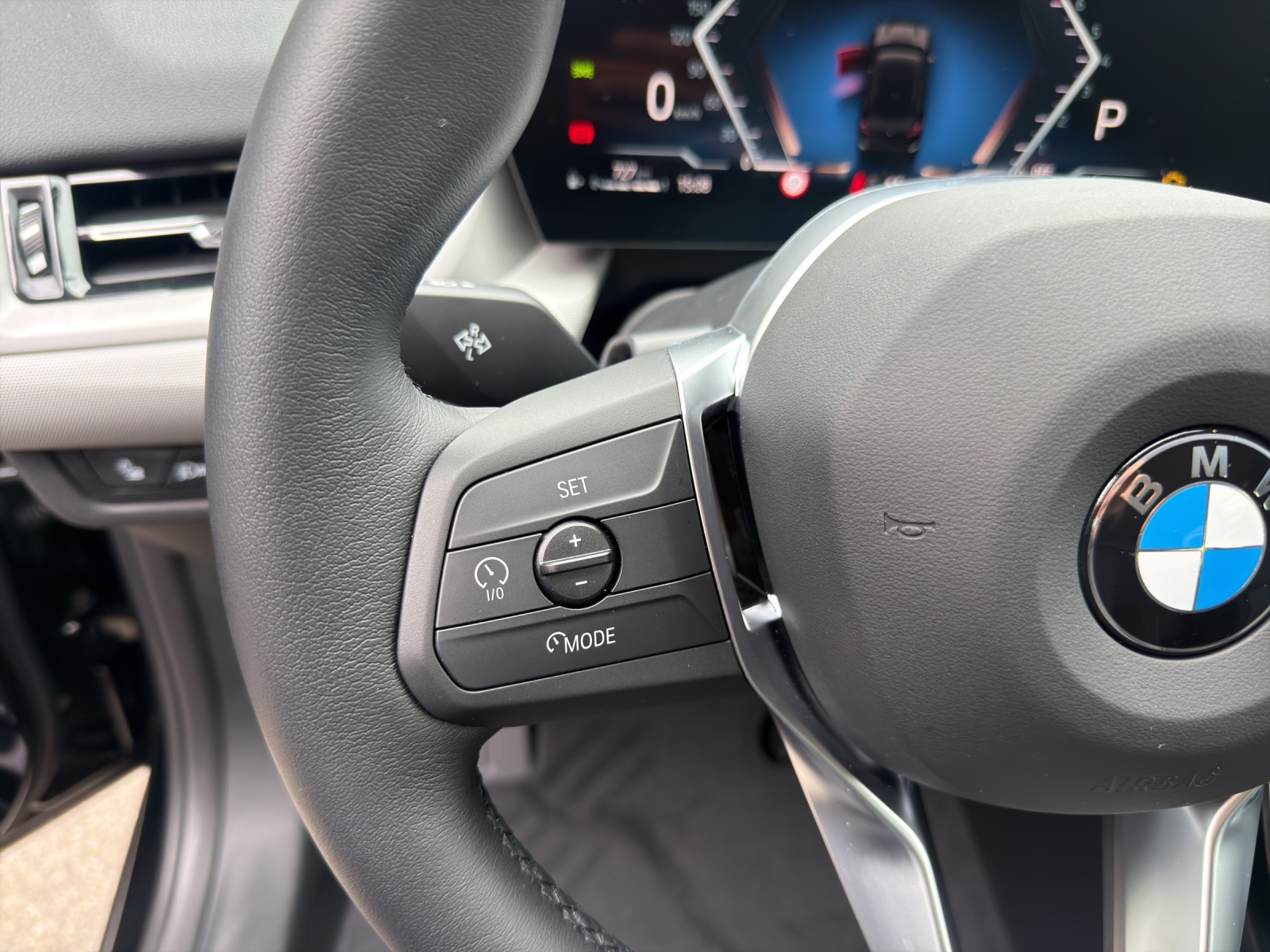 BMW X1 sDrive 18i-image-16