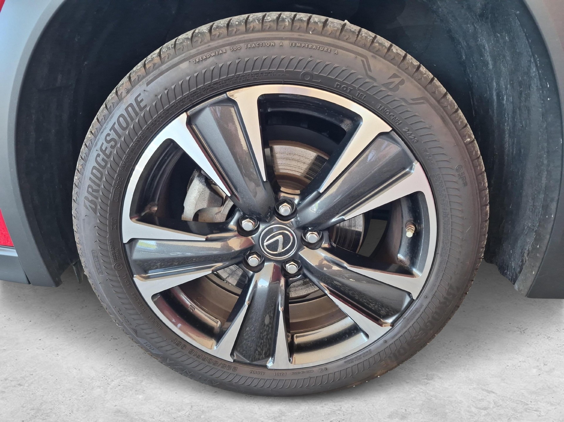 LEXUS UX 250h Comfort / Jetzt mit attraktivem 0.9% Leasing!-image-25