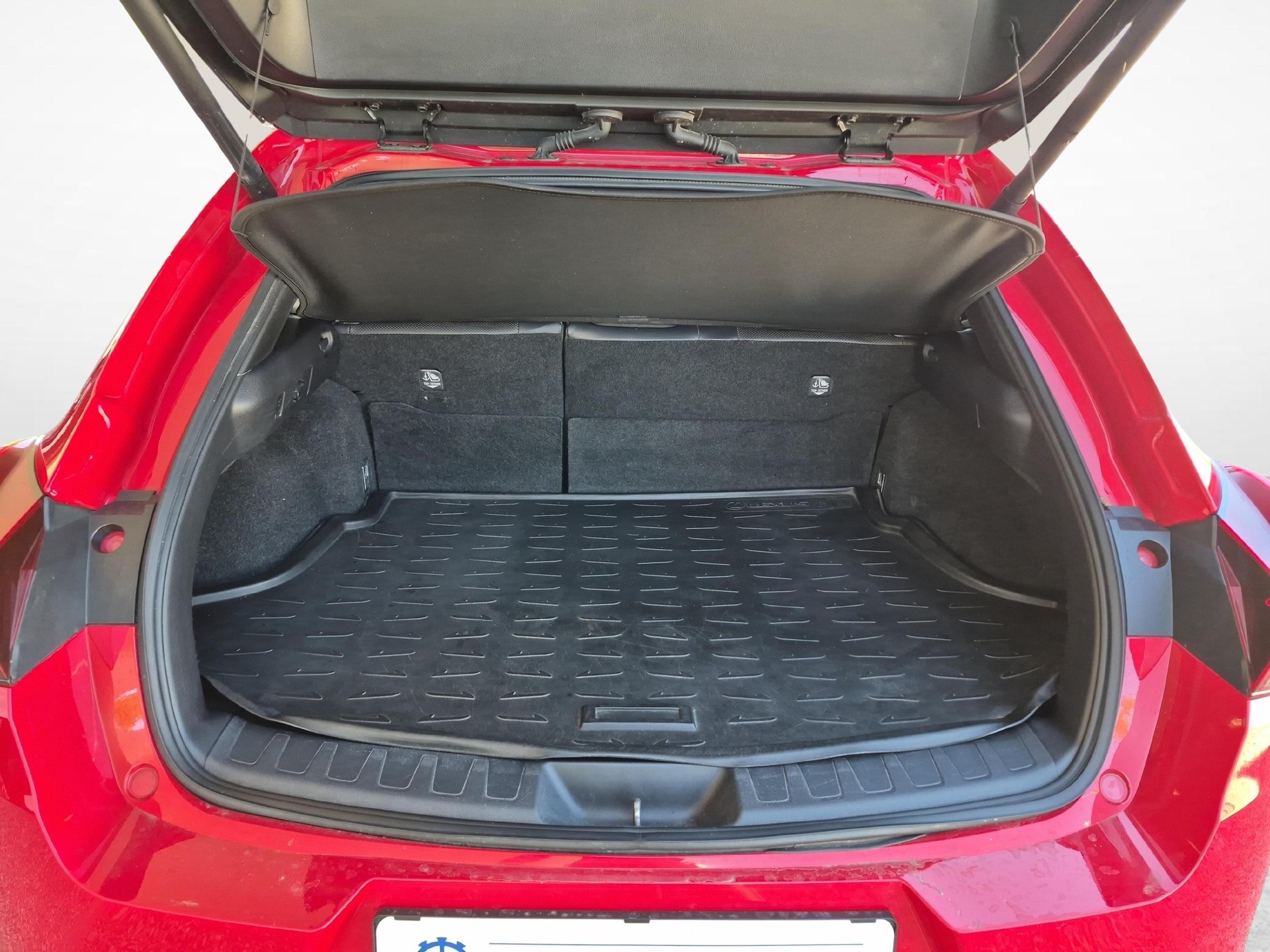 LEXUS UX 250h Comfort-image-11