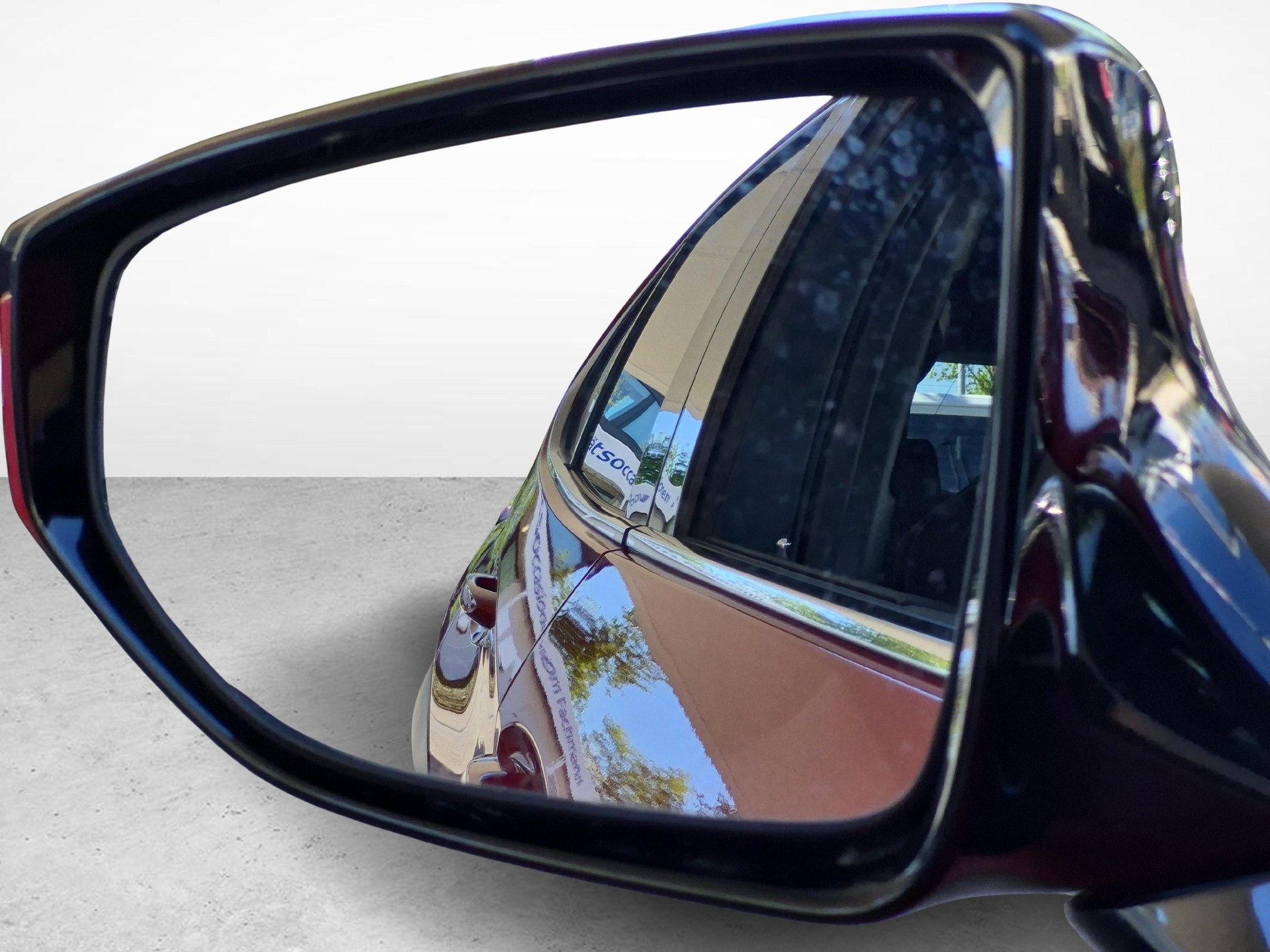 LEXUS UX 250h Comfort-image-18