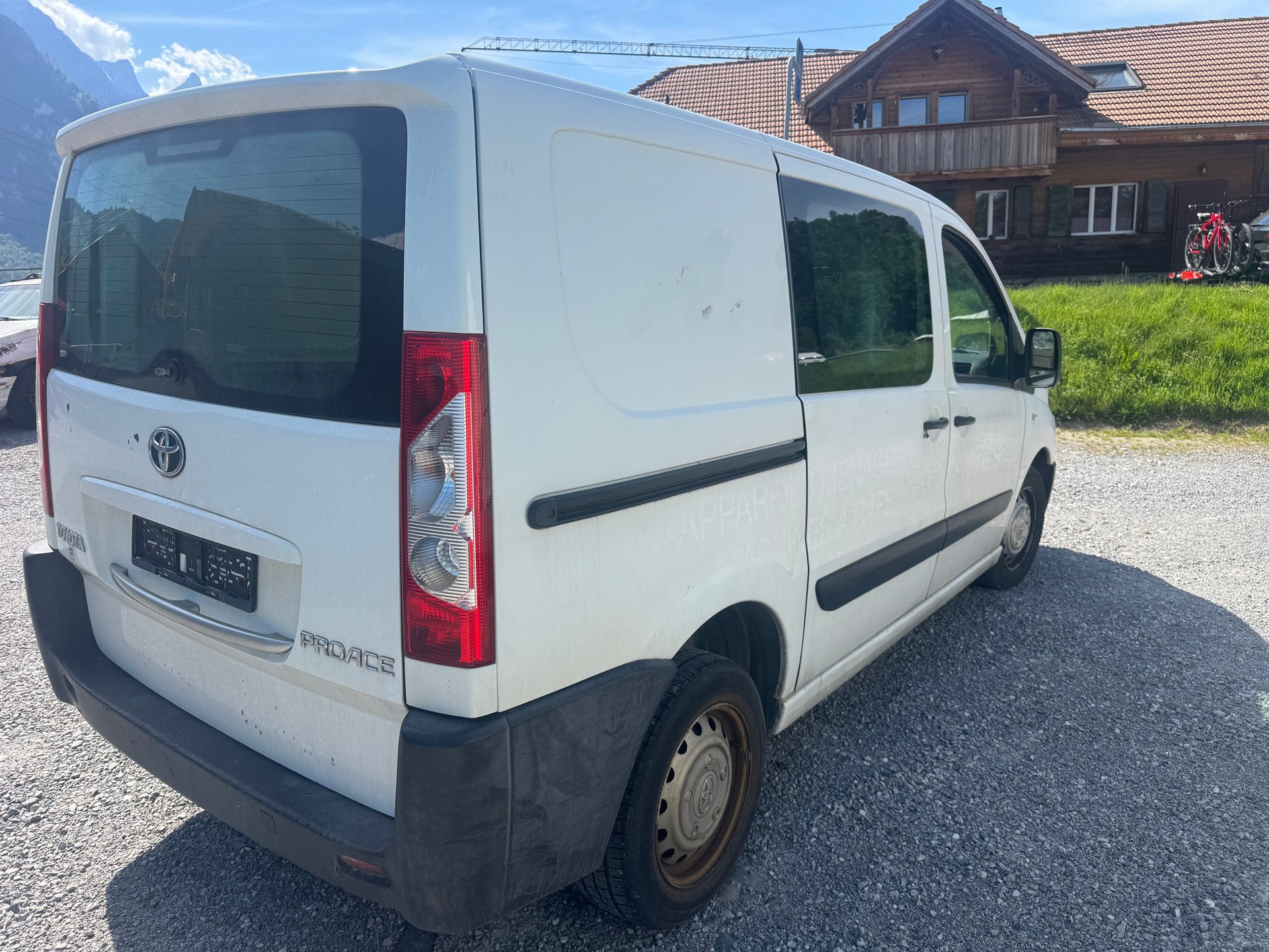 TOYOTA PROACE-image-2