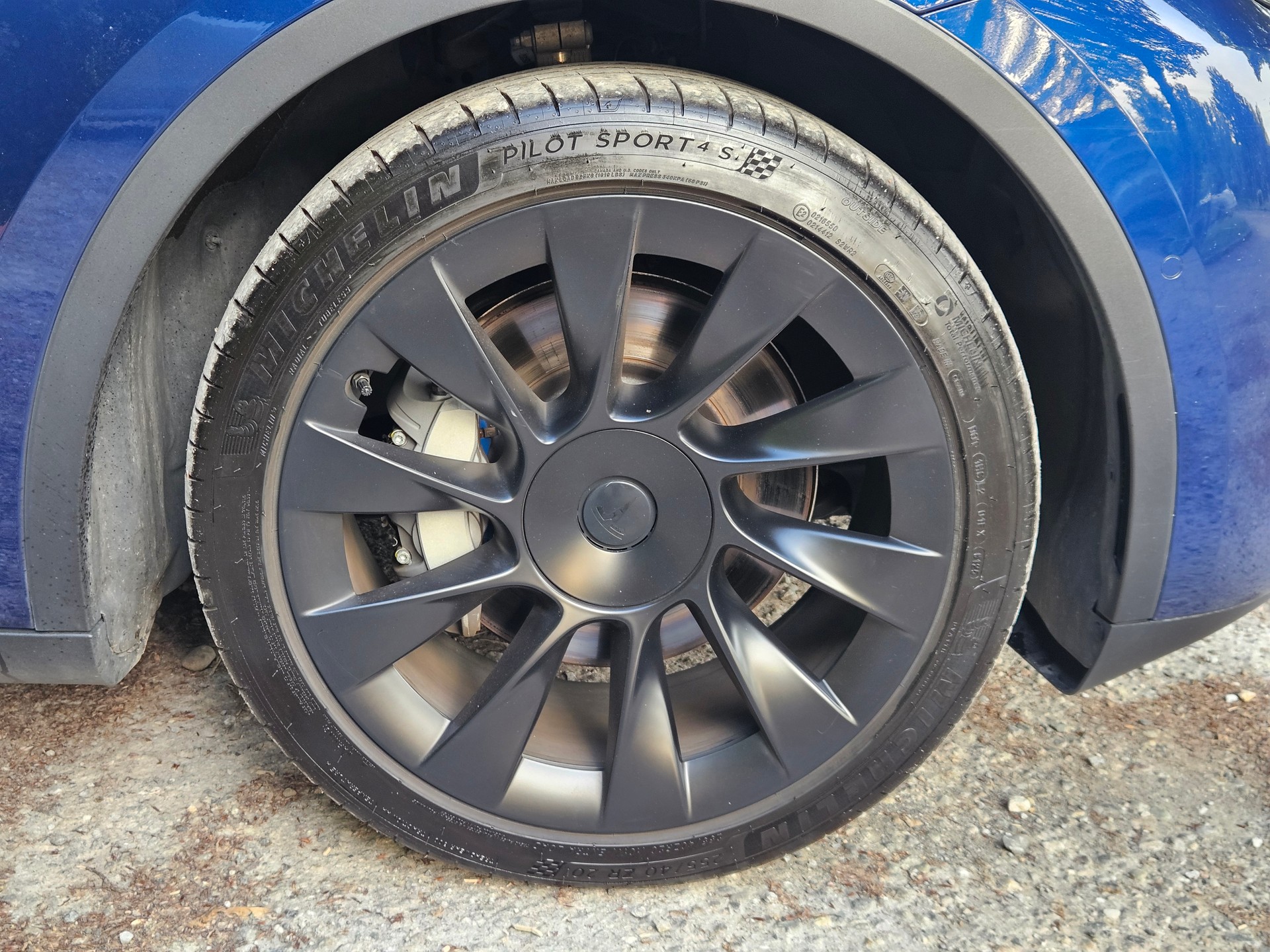 TESLA Model Y Long Range, Enhanced AP, Beschleunigungs Boost-image-11