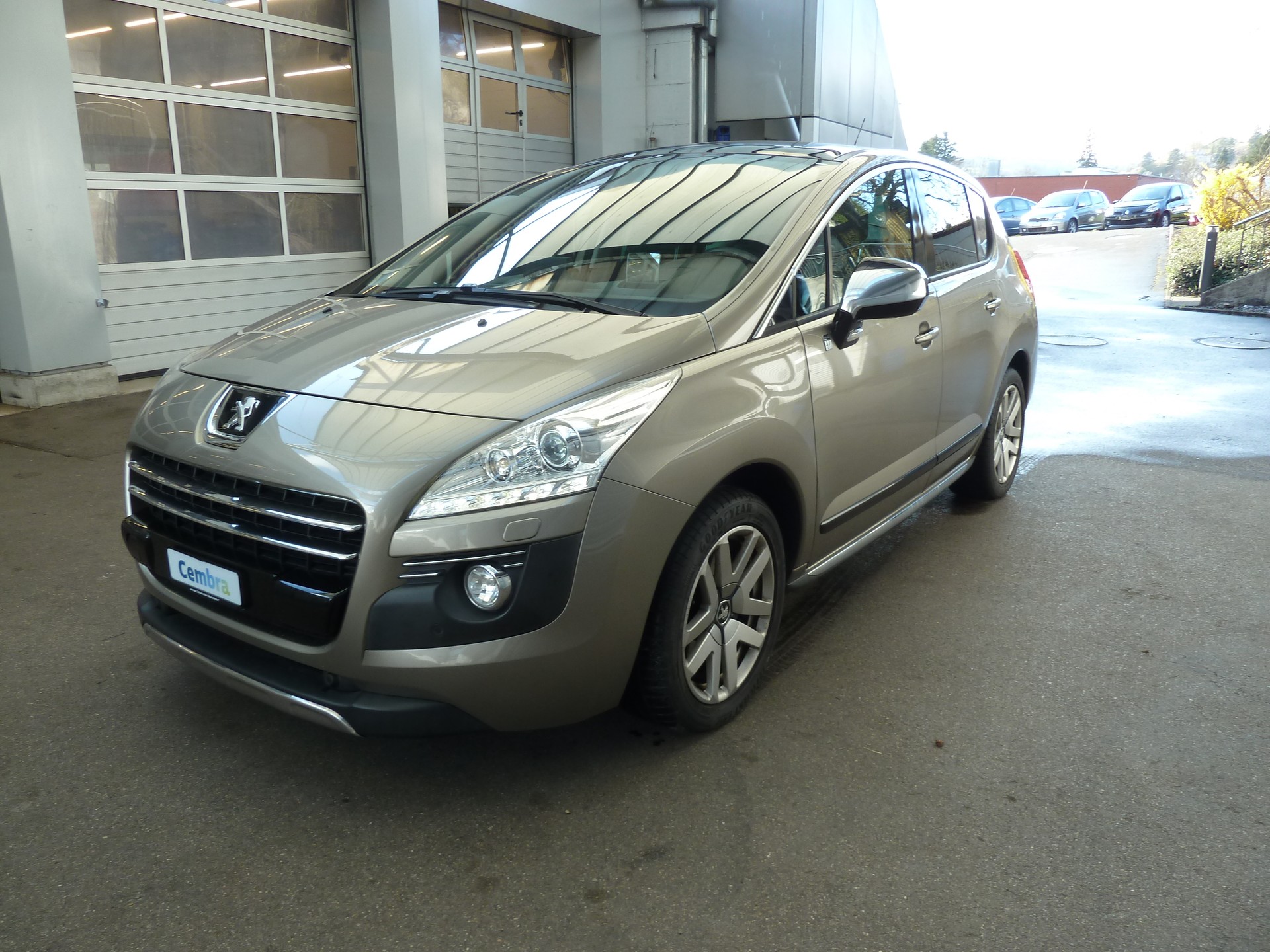PEUGEOT 3008 HYbrid4 2.0 HDI EGS6