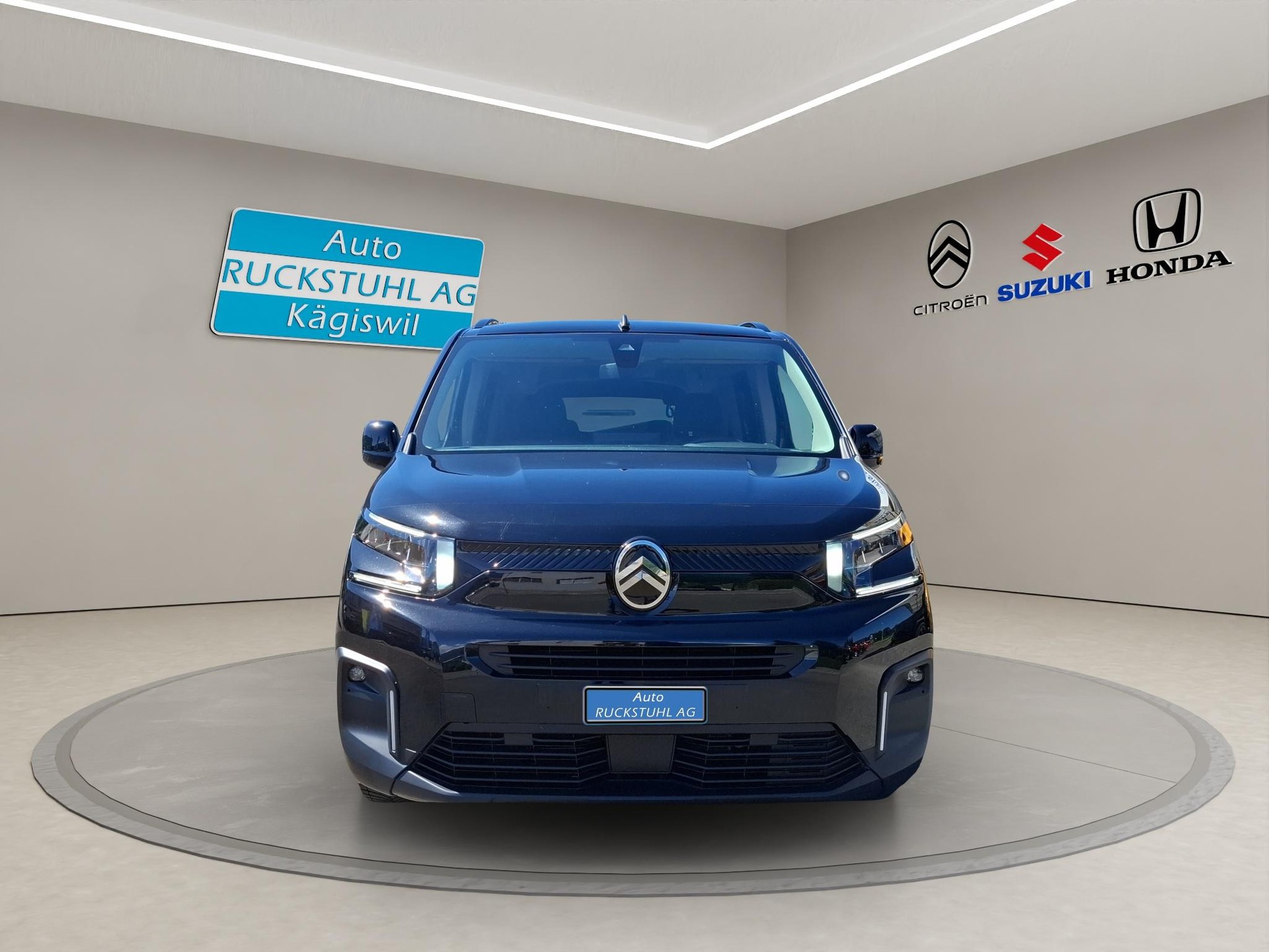 CITROEN Berlingo XL 1.5 BlueHDi 130 Max-image-2