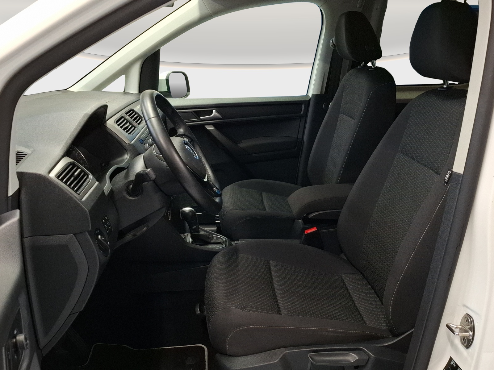 VW Caddy 2.0 TDI Family DSG-image-7