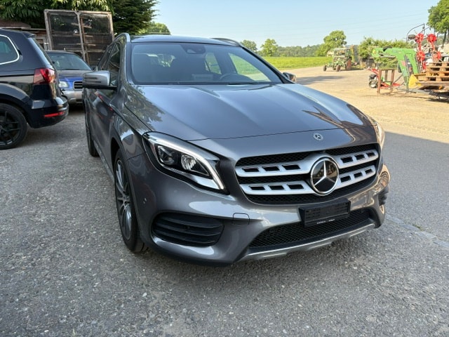 MERCEDES-BENZ GLA 250 AMG Line 4Matic 7G-DCT