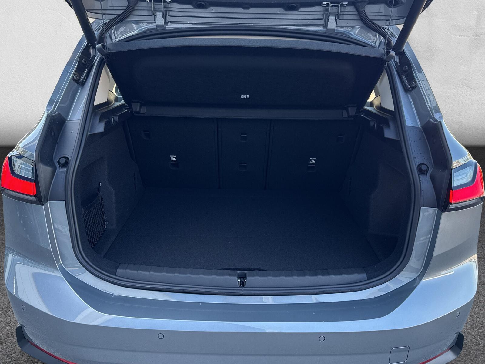 BMW 223i Active Tourer U06 (CH) 📍-image-9