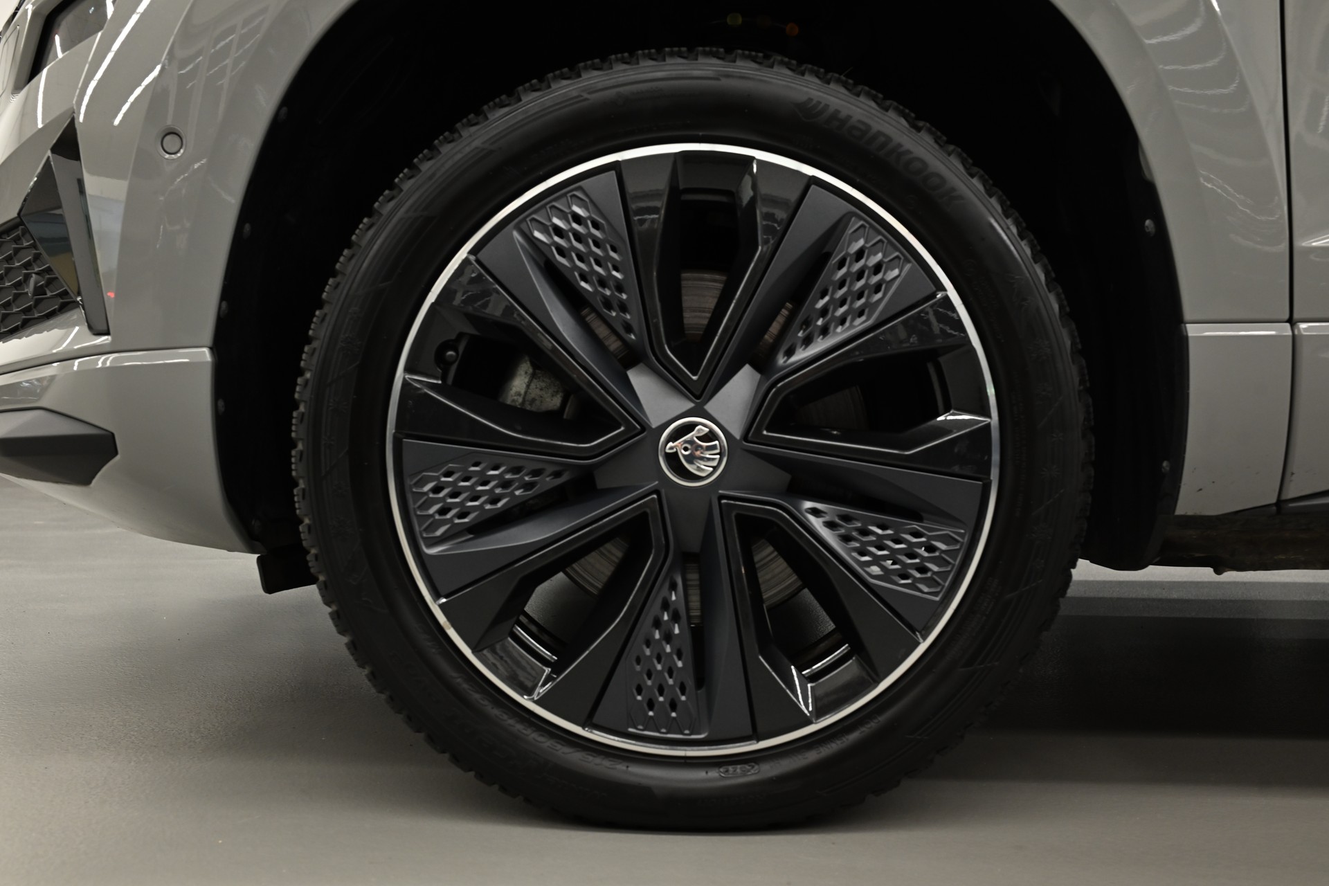 SKODA Karoq 2.0 TSI SportLine 4x4 DSG-image-9