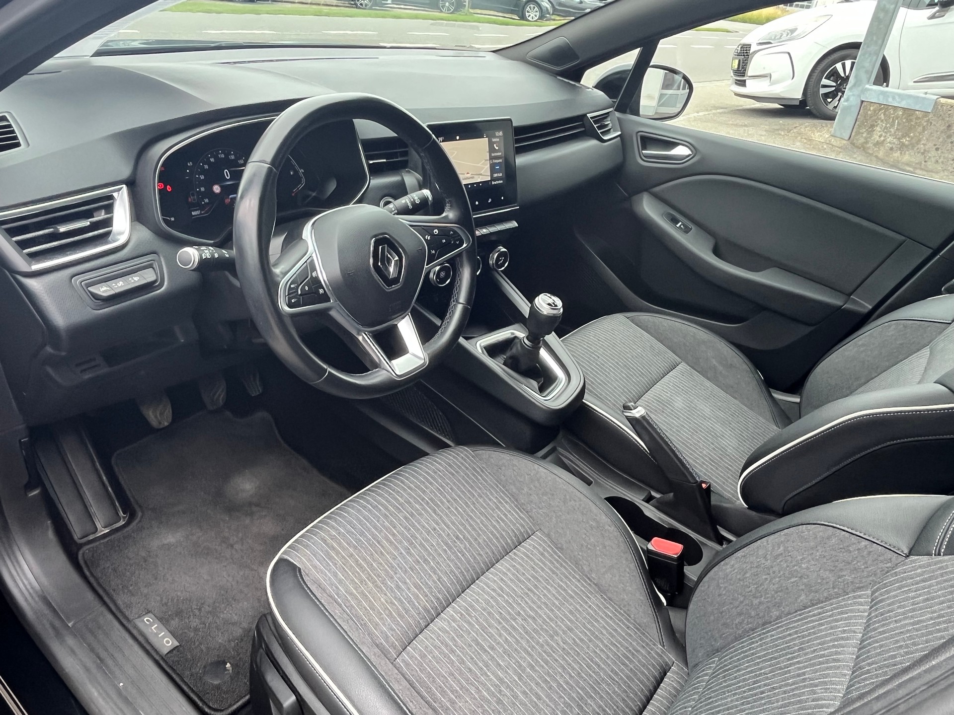 RENAULT Clio 1.0 Intens+++FRISCH AB MFK+++-image-5