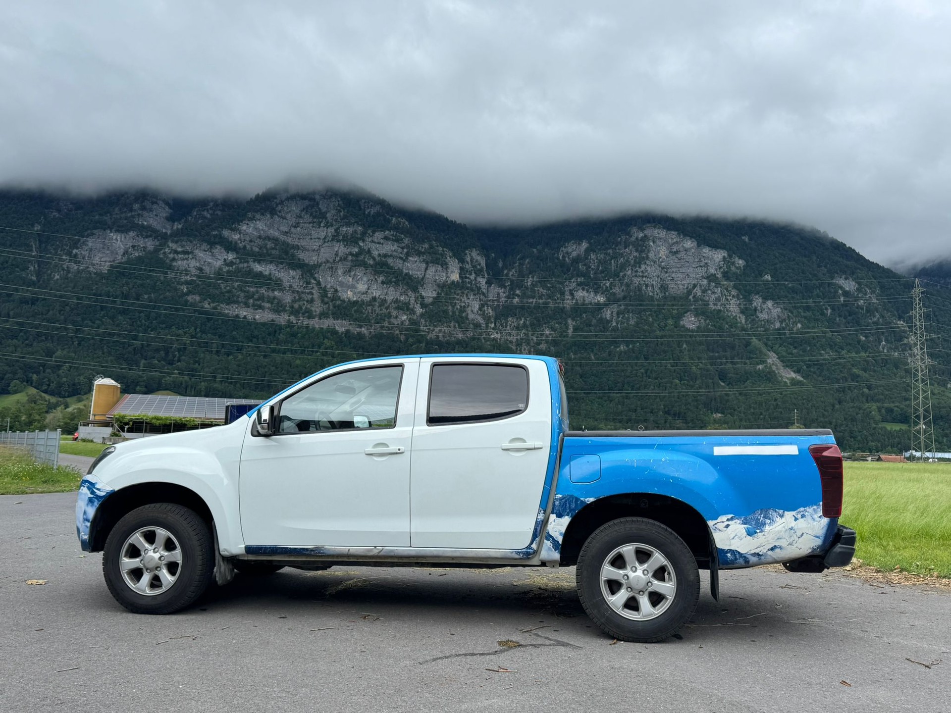 ISUZU D-MAX 2.5 Crew Cab Satellite 4x4-image-4