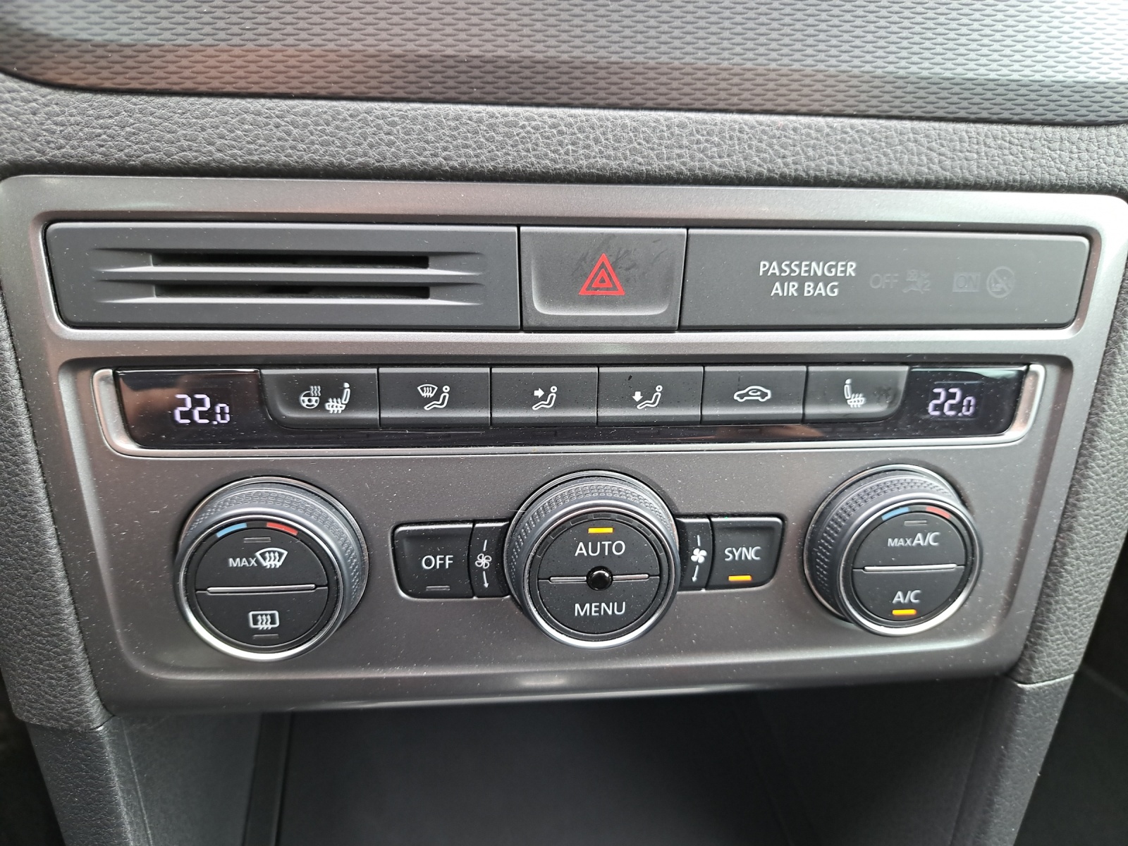 VW Golf Sportsvan 1.4 TSI 150 DSG-7-image-18