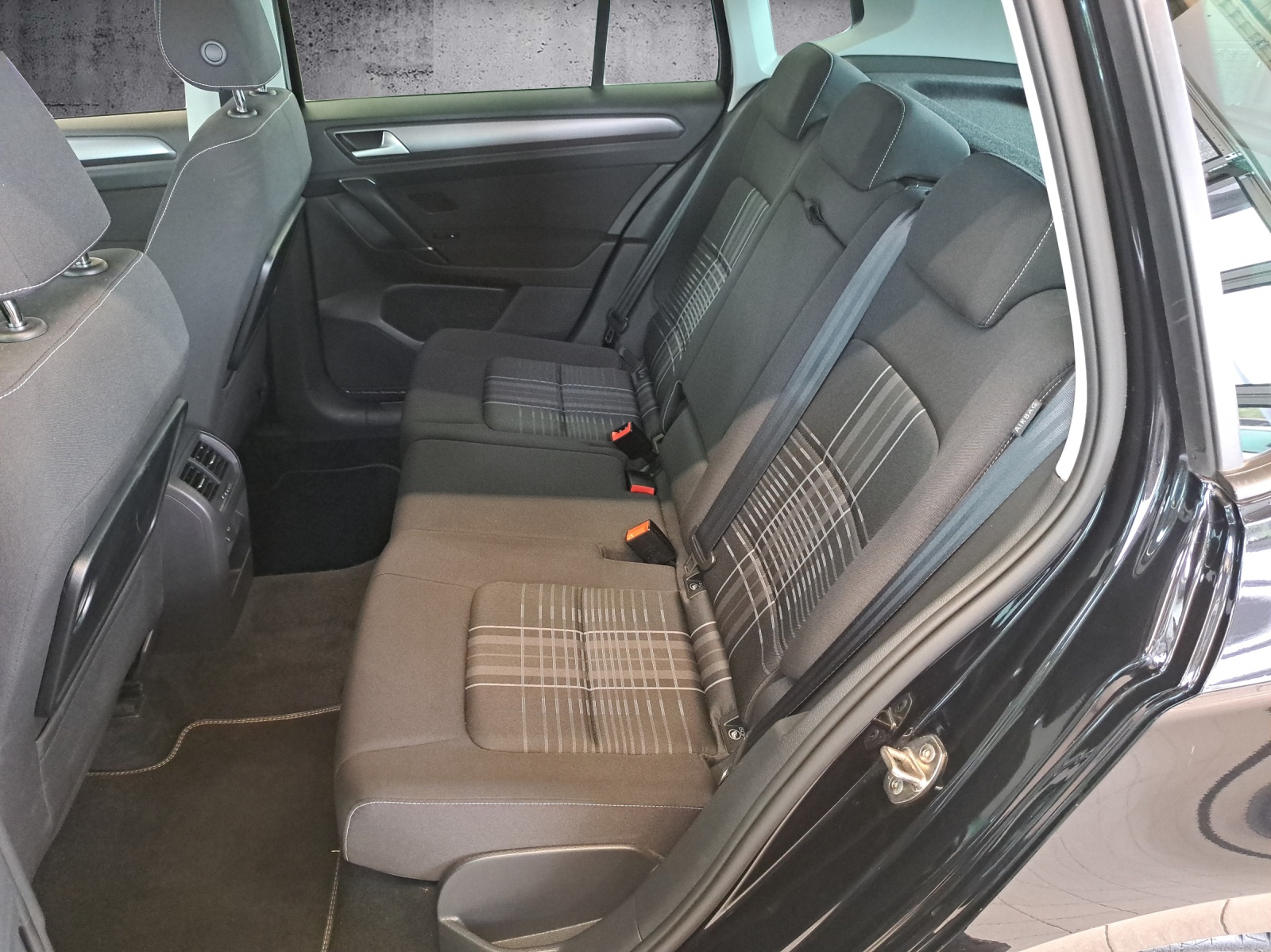 VW Golf Sportsvan 1.4 TSI 150 DSG-7-image-15
